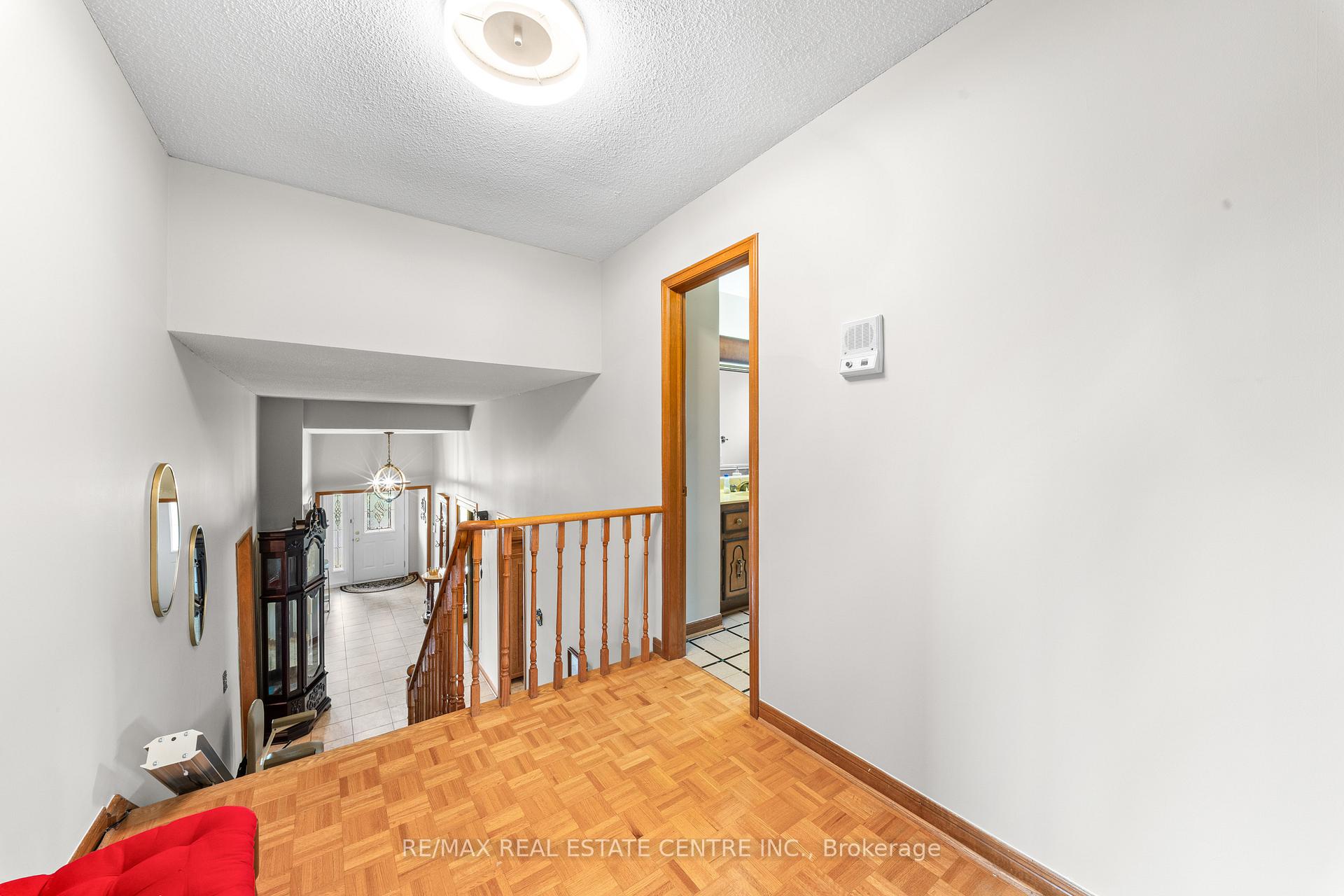 Photo 22 of 78 Panorama Crescent, Brampton, Northgate — HOMEH