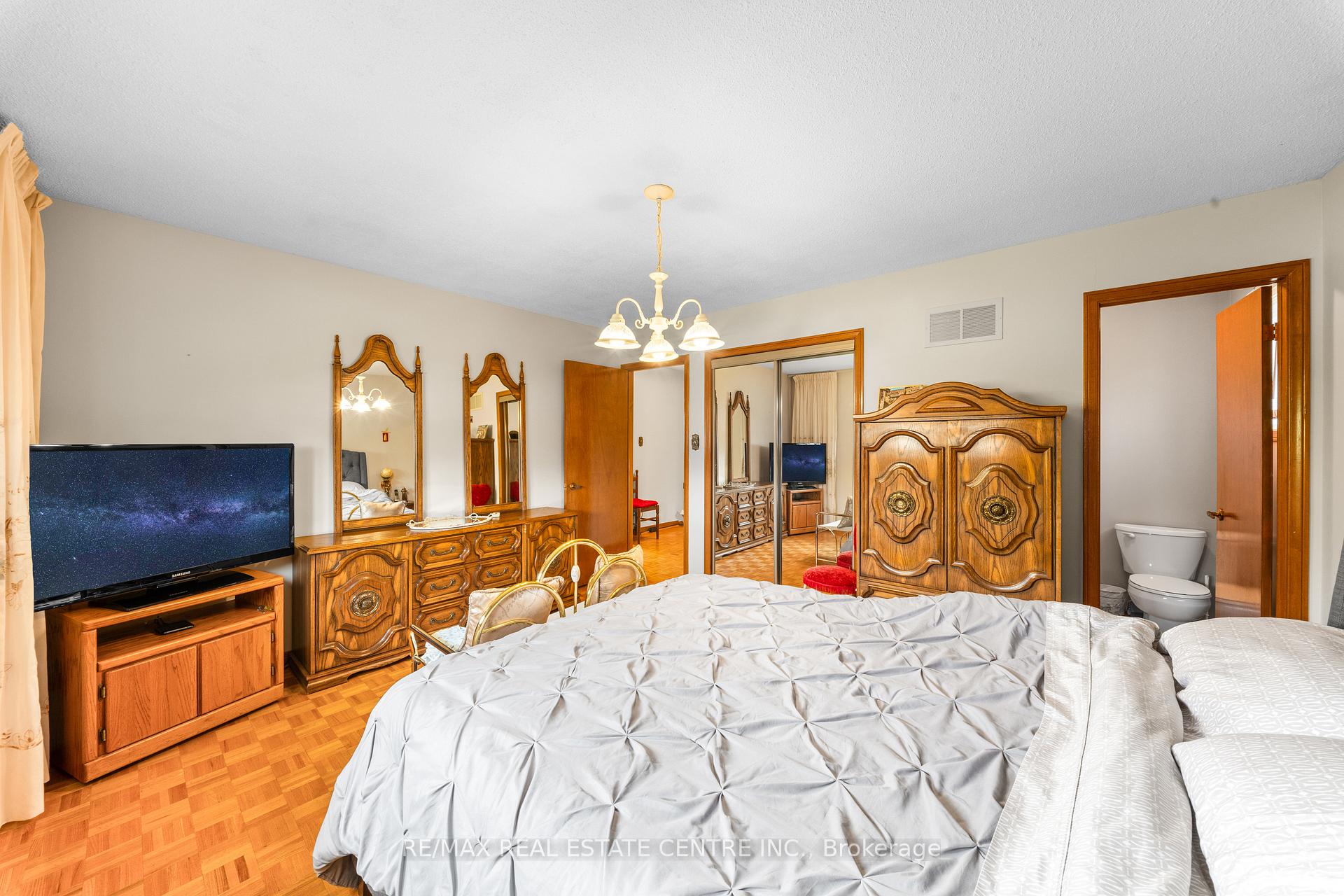 Photo 24 of 78 Panorama Crescent, Brampton, Northgate — HOMEH
