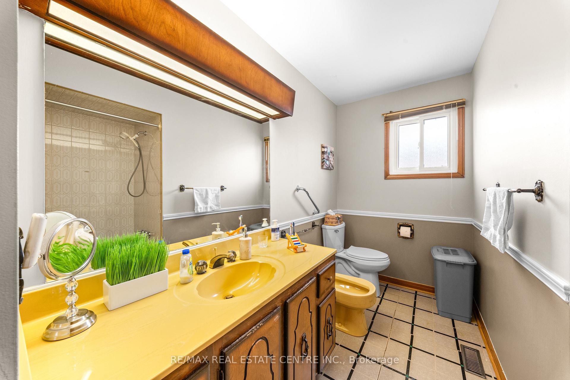 Photo 25 of 78 Panorama Crescent, Brampton, Northgate — HOMEH