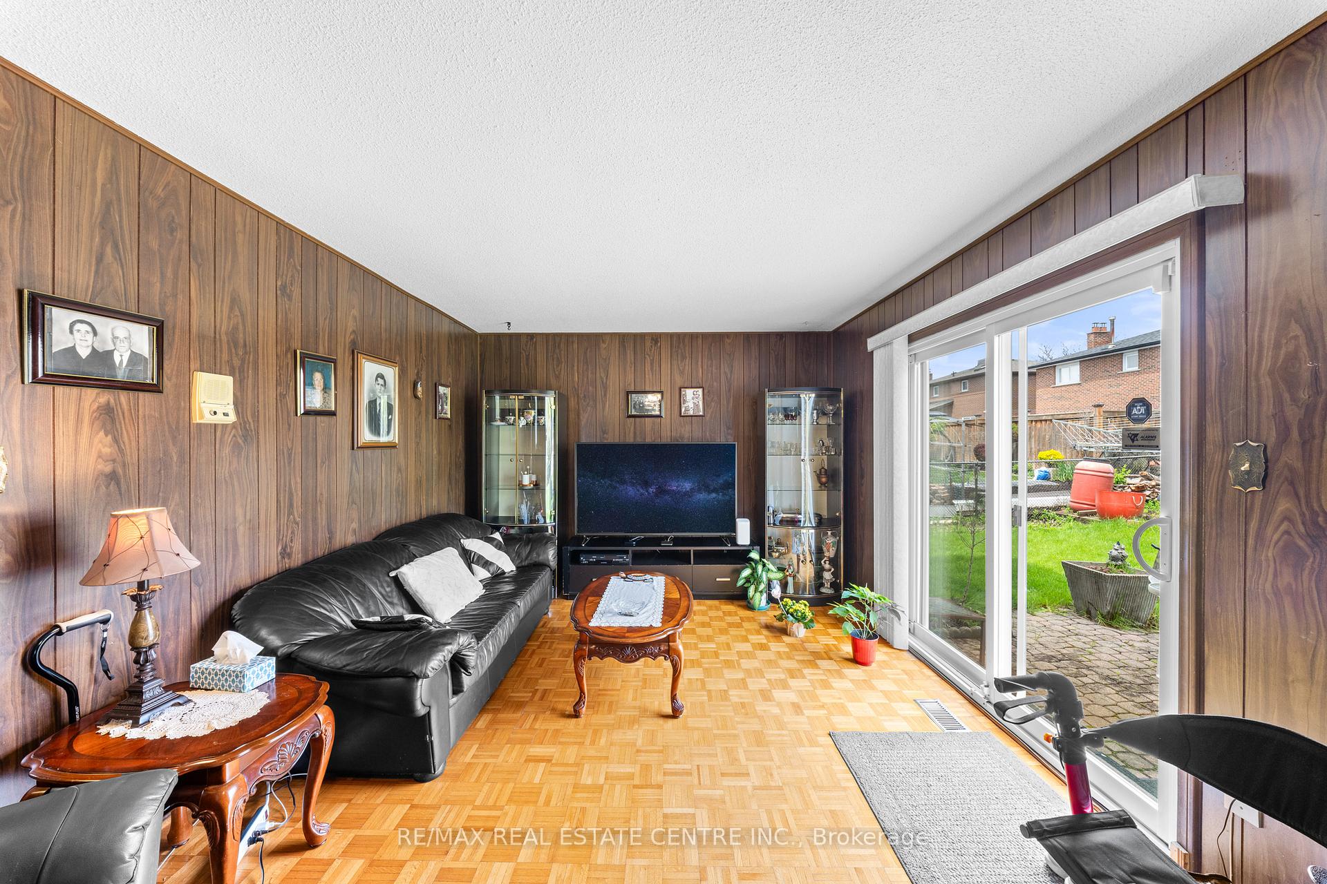 Photo 33 of 78 Panorama Crescent, Brampton, Northgate — HOMEH