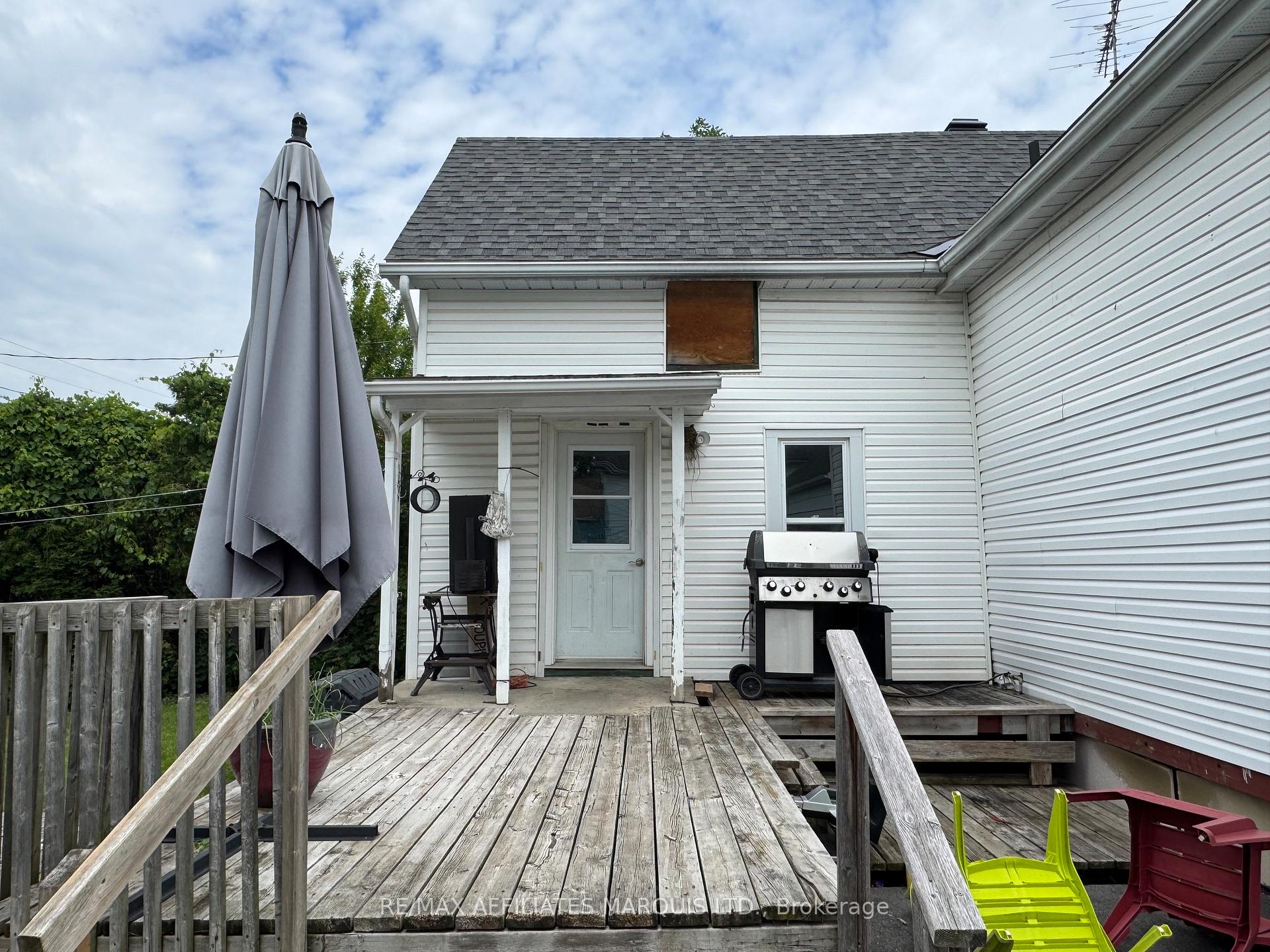 Photo 3 of 42 Laurier Drive, South Dundas, Morrisburg — HOMEH