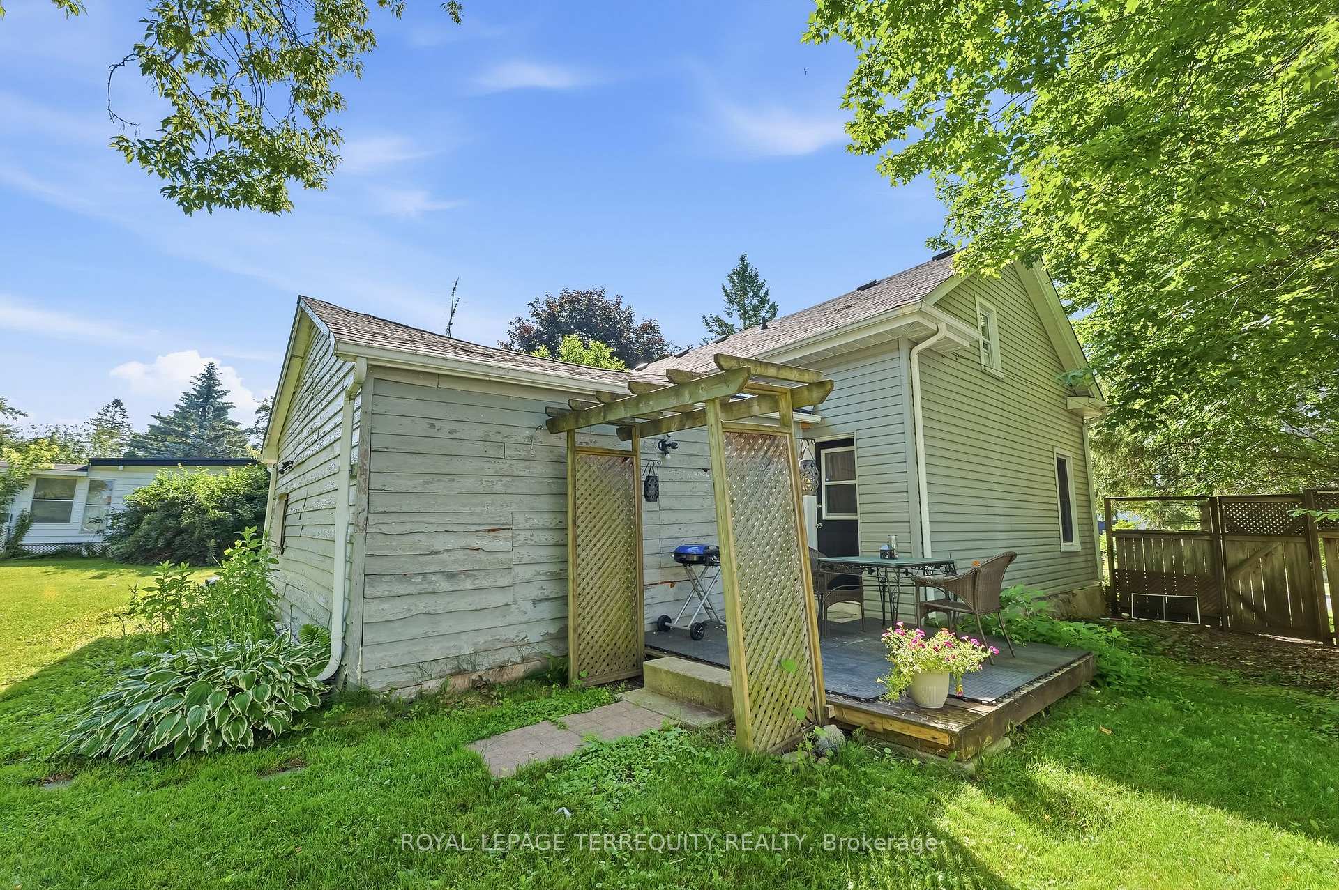 Photo 29 of 20 King Street W, Cramahe, Colborne — HOMEH