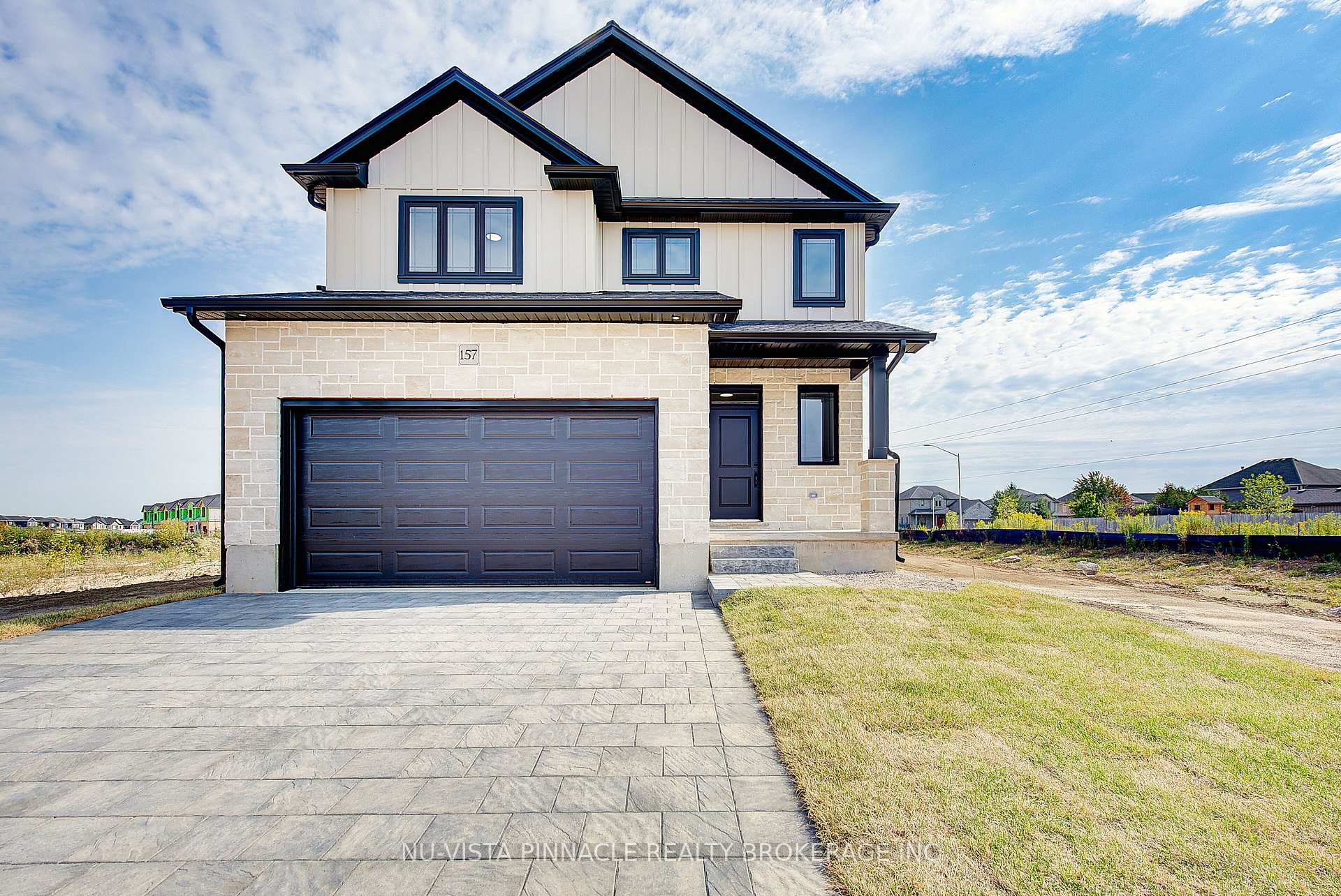 Photo 2 of 10 Woodmere Path, Middlesex Centre, Ilderton — HOMEH