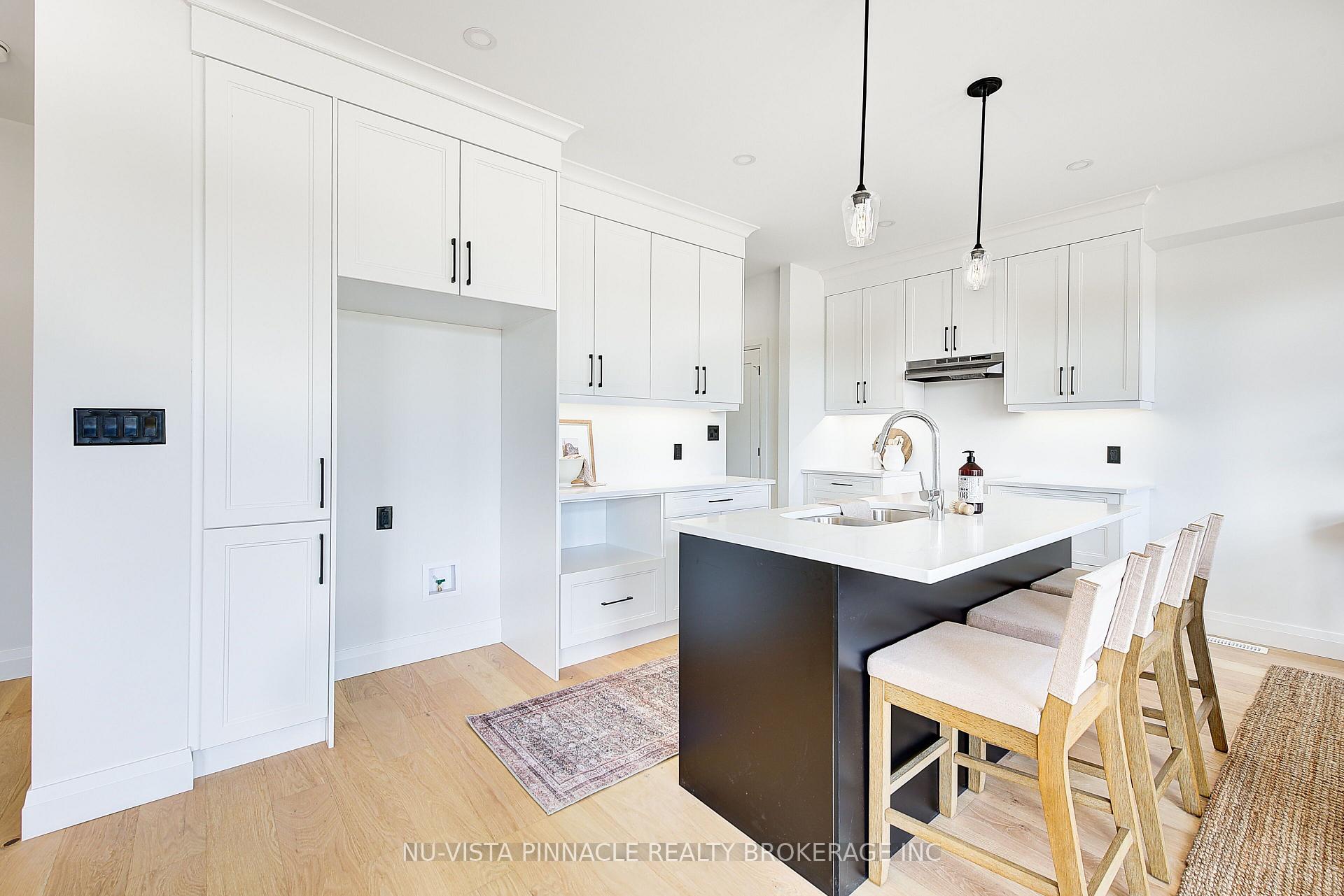 Photo 15 of 10 Woodmere Path, Middlesex Centre, Ilderton — HOMEH