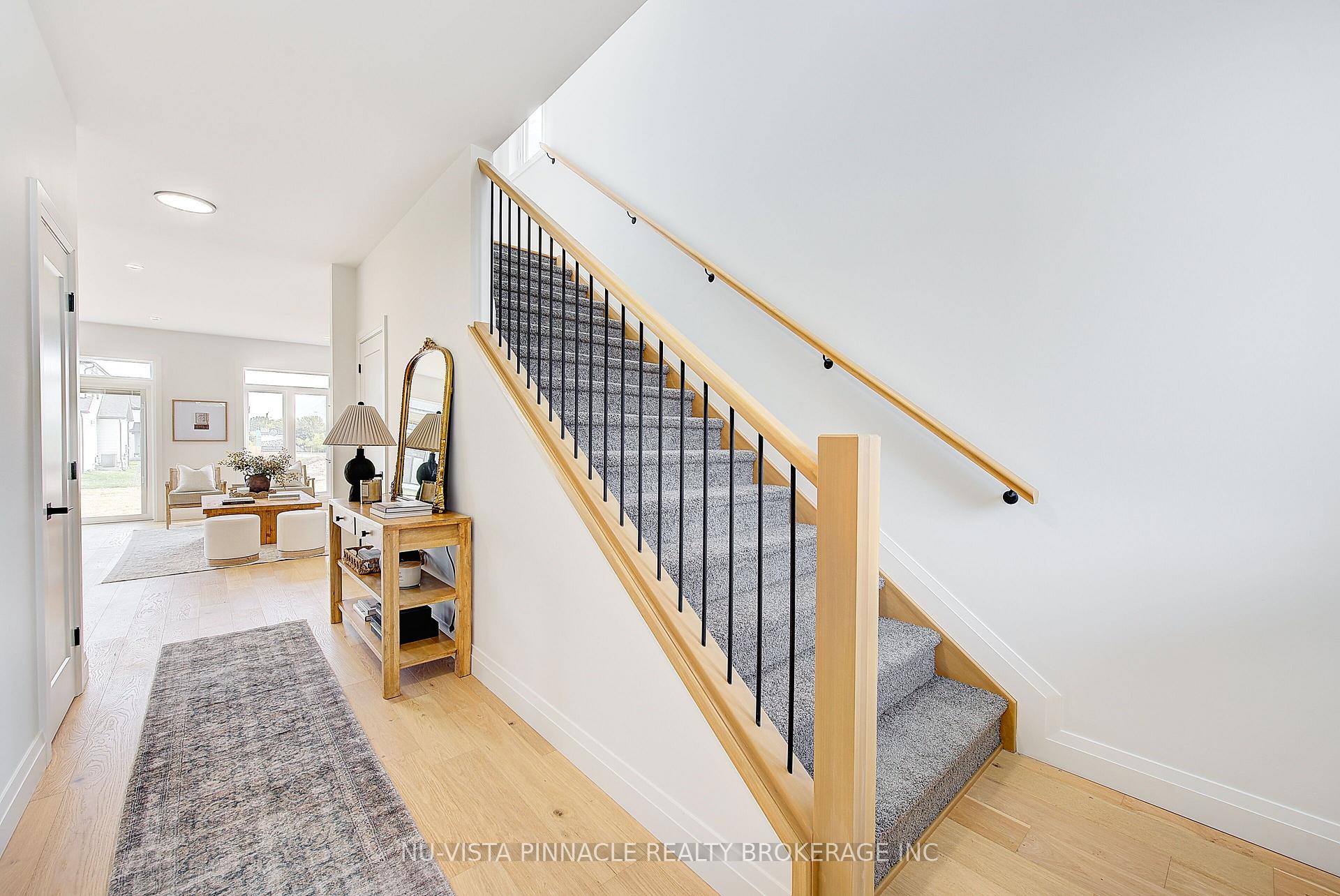 Photo 23 of 10 Woodmere Path, Middlesex Centre, Ilderton — HOMEH