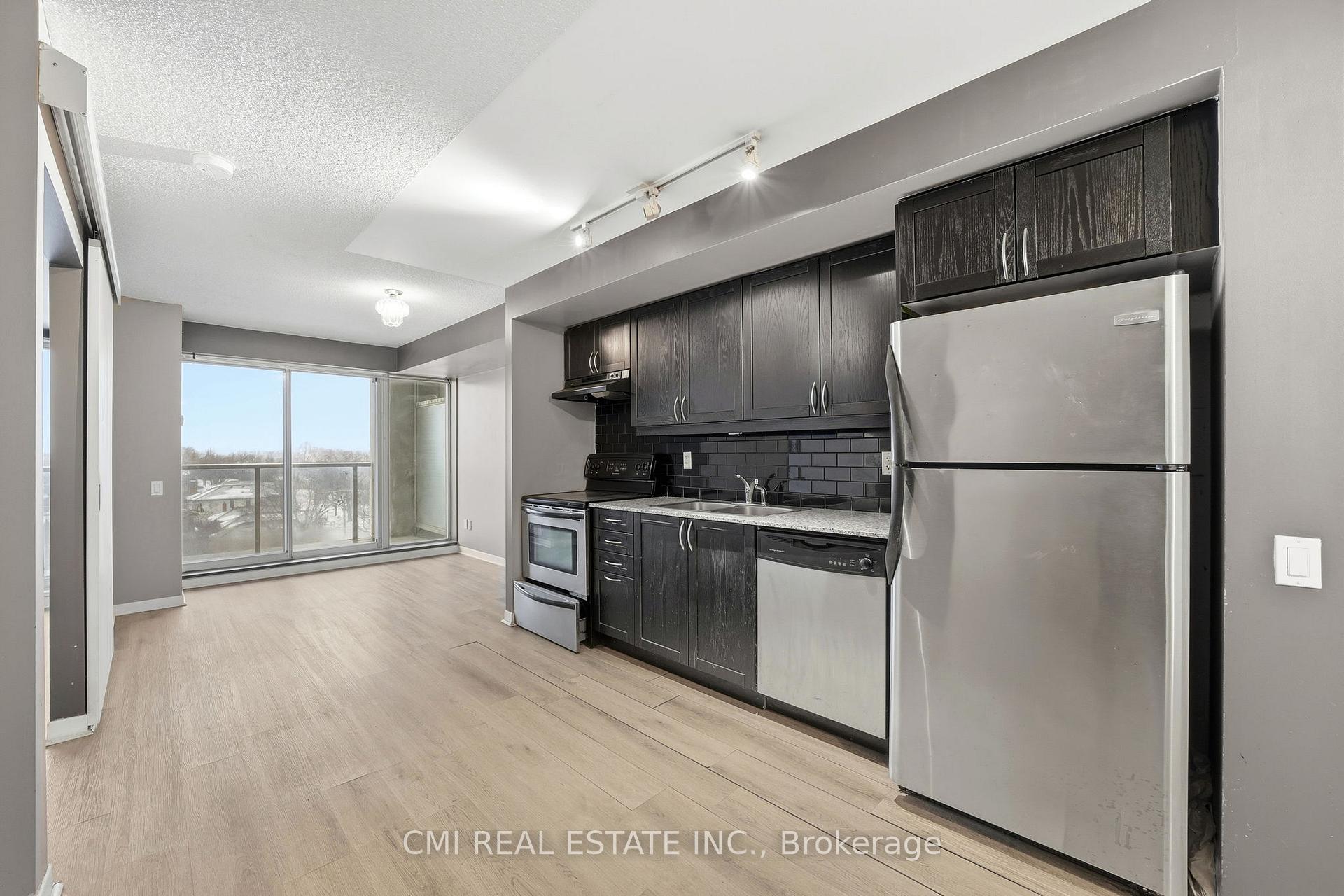 Photo 6 of Unit 615, 1050 The Queens Way, Etobicoke, Islington-City Centre West — HOMEH