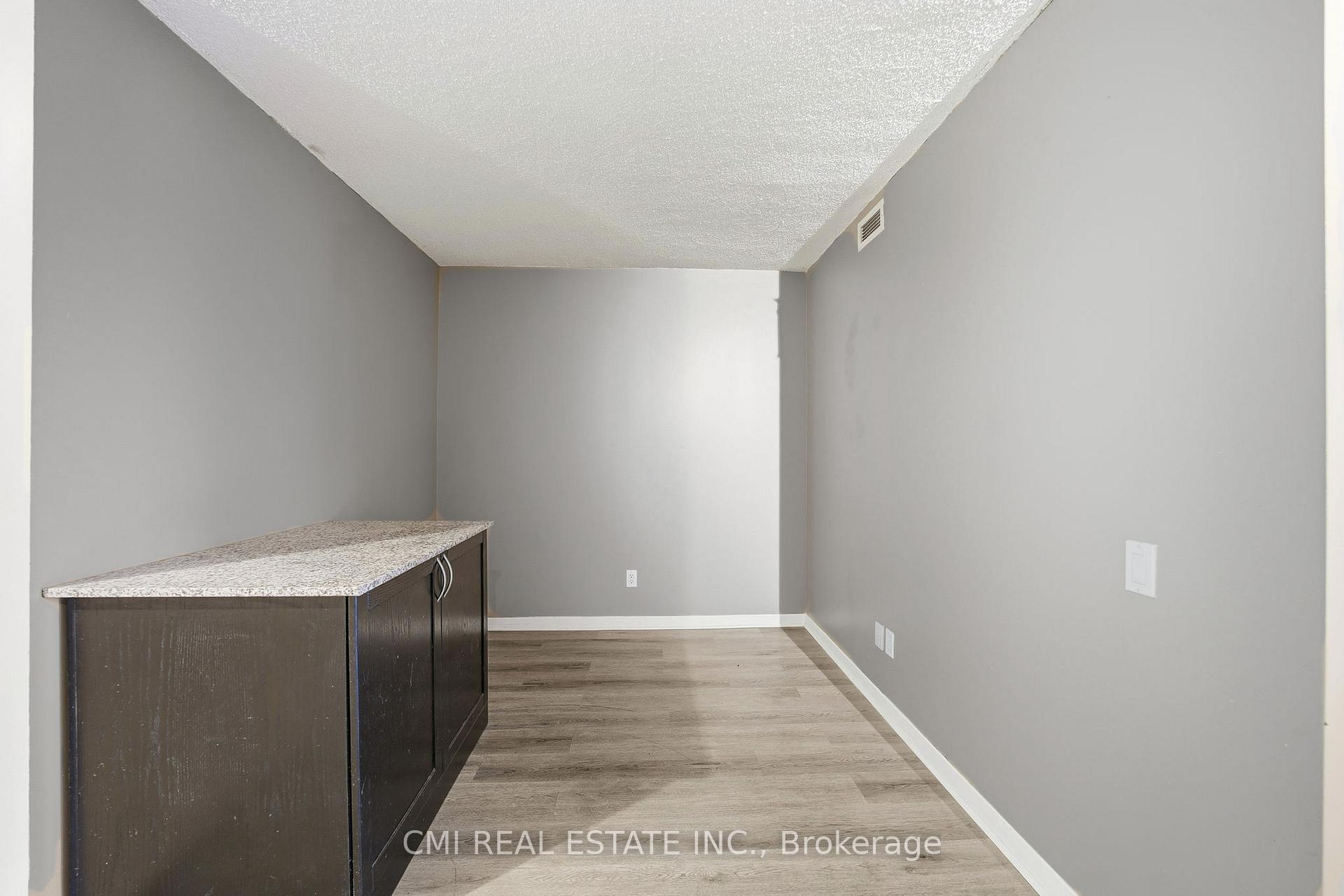 Photo 8 of Unit 615, 1050 The Queens Way, Etobicoke, Islington-City Centre West — HOMEH