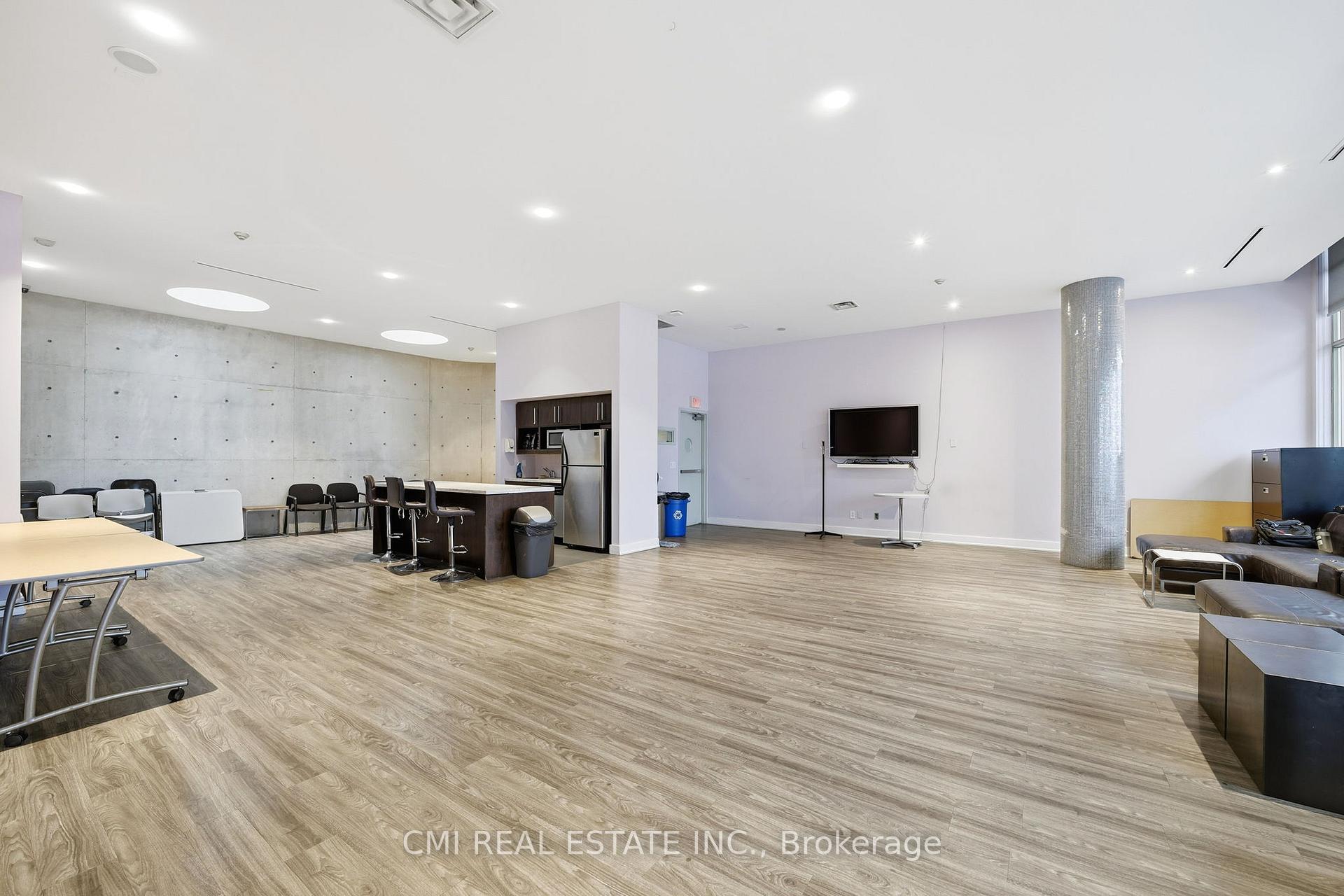 Photo 24 of Unit 615, 1050 The Queens Way, Etobicoke, Islington-City Centre West — HOMEH