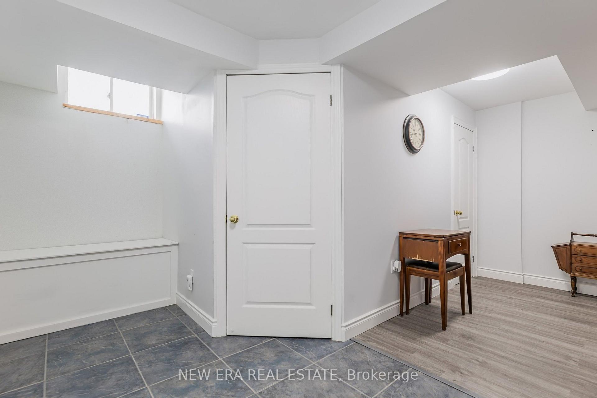 Photo 2 of Unit Lower, 1031 Lake Drive N, Georgina, Historic Lakeshore Communities — HOMEH