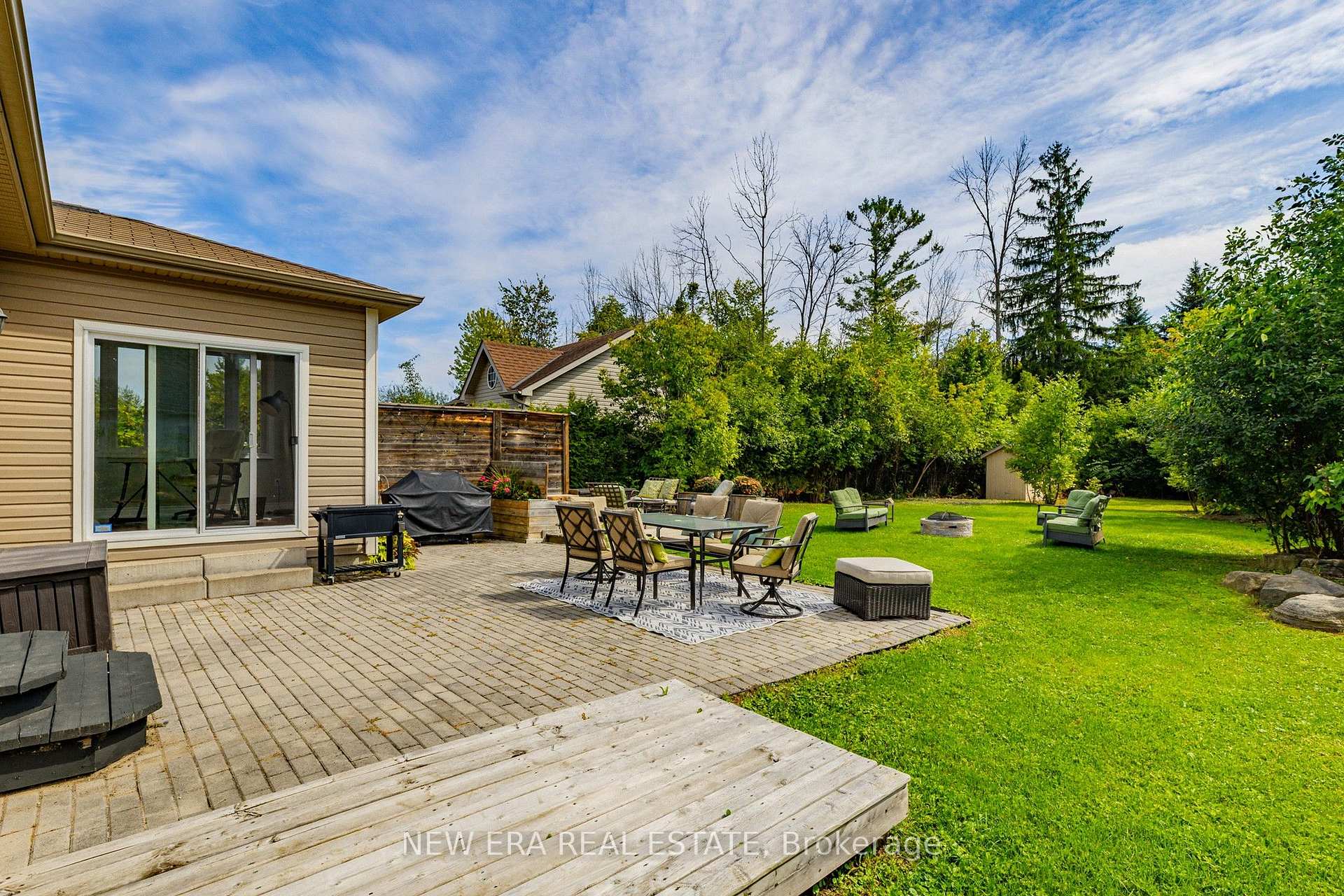 Photo 16 of Unit Lower, 1031 Lake Drive N, Georgina, Historic Lakeshore Communities — HOMEH