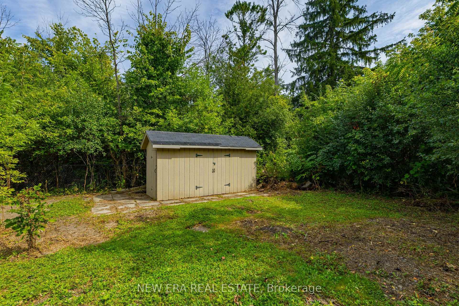 Photo 18 of Unit Lower, 1031 Lake Drive N, Georgina, Historic Lakeshore Communities — HOMEH
