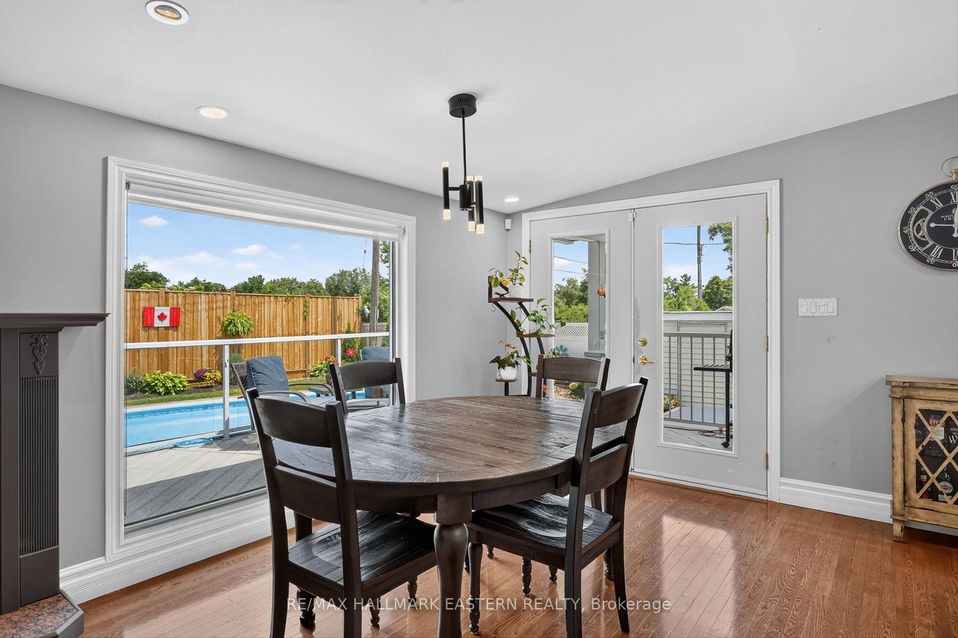 Photo 16 of 894 Kawartha Drive, Peterborough, Monaghan Ward 2 — HOMEH
