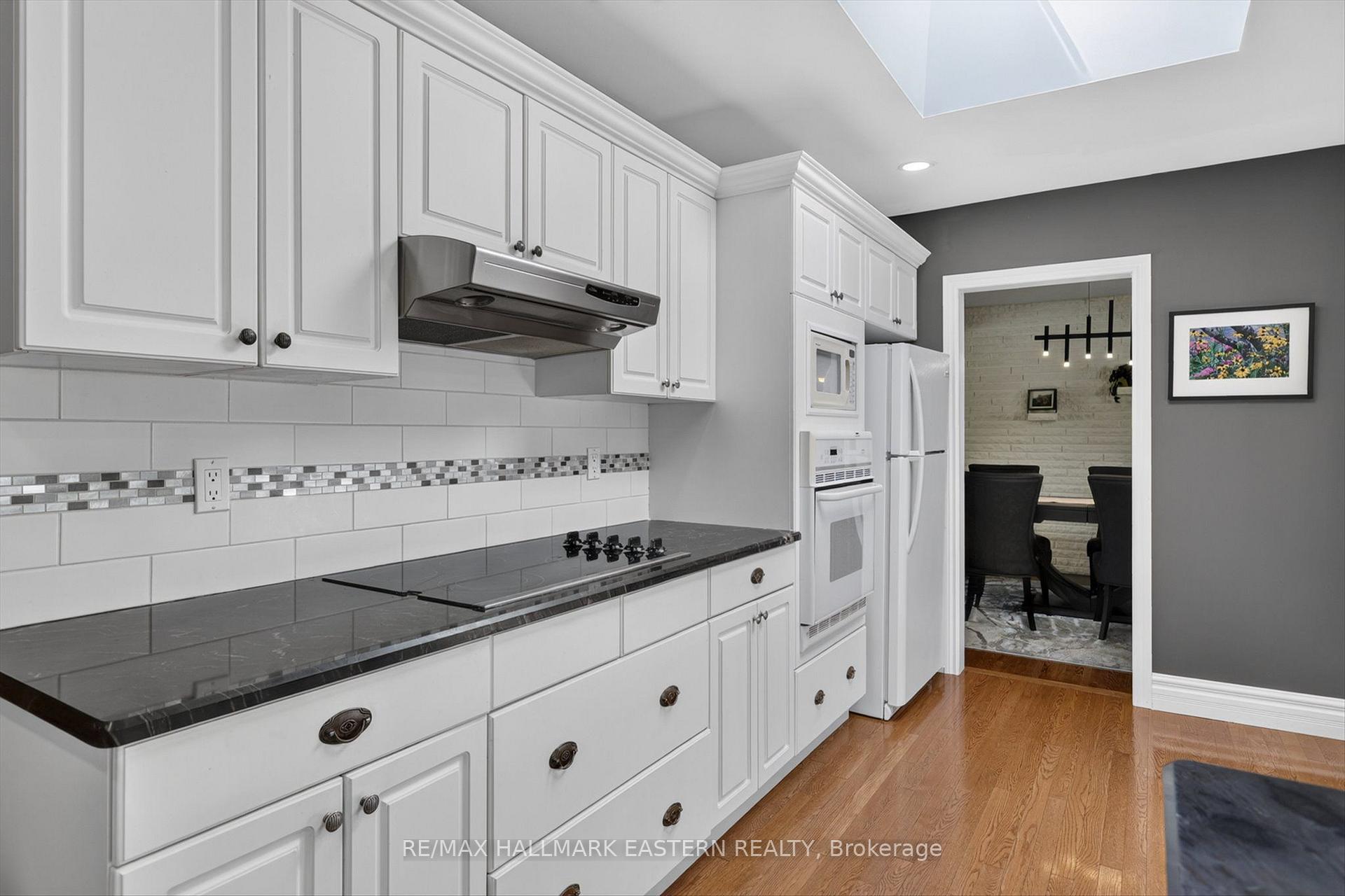 Photo 12 of 894 Kawartha Drive, Peterborough, Monaghan Ward 2 — HOMEH