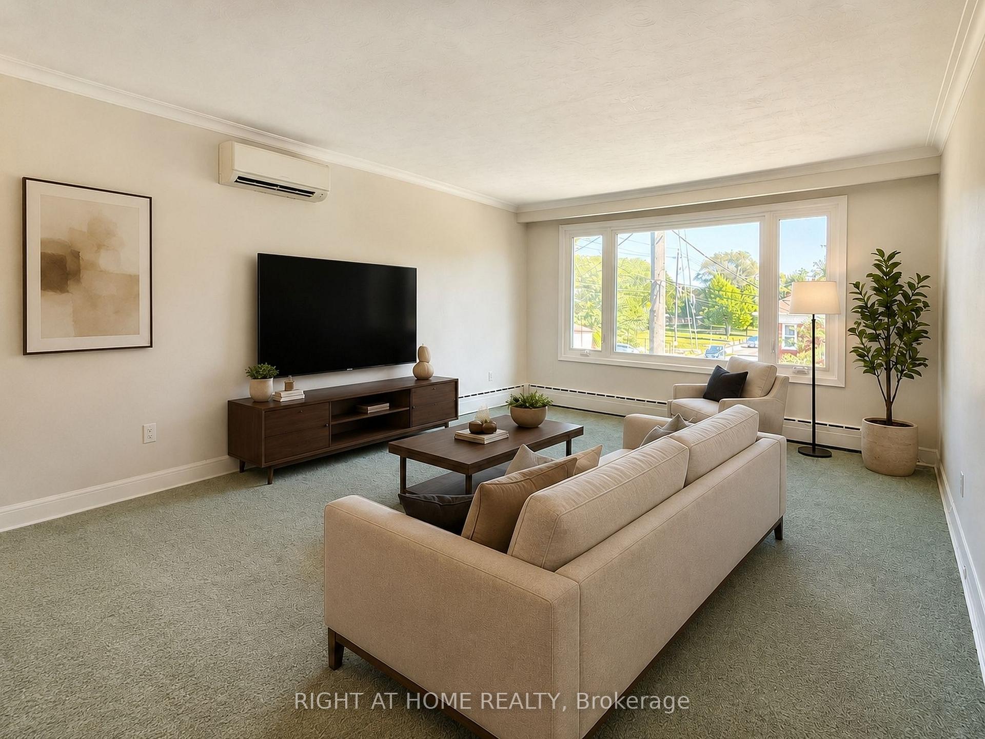 Photo 9 of Unit 3, 20 Belvidere Avenue, Toronto, Humewood-Cedarvale — HOMEH