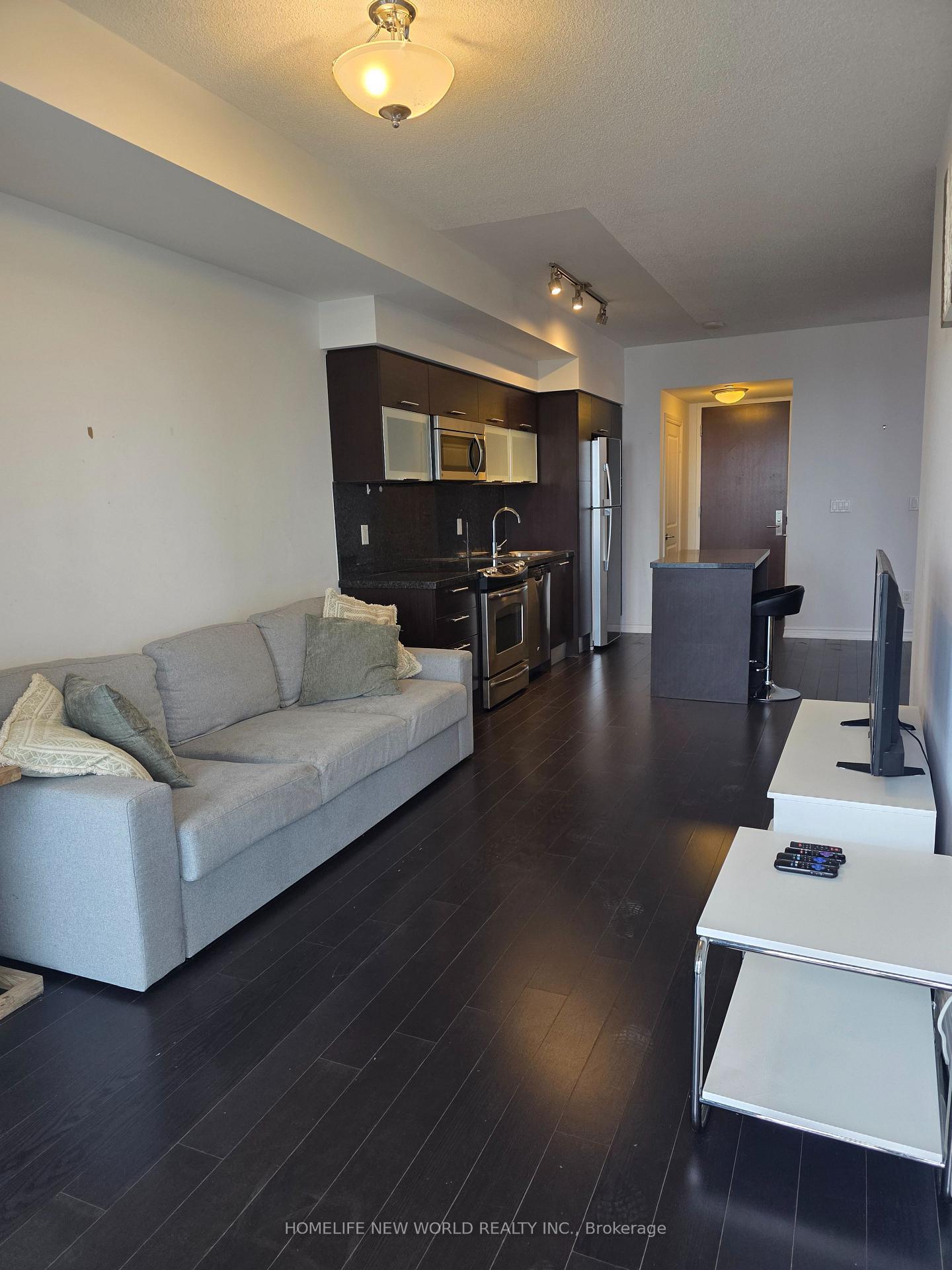Photo 2 of Unit 3313, 386 Yonge Street, Toronto, Bay Street Corridor — HOMEH