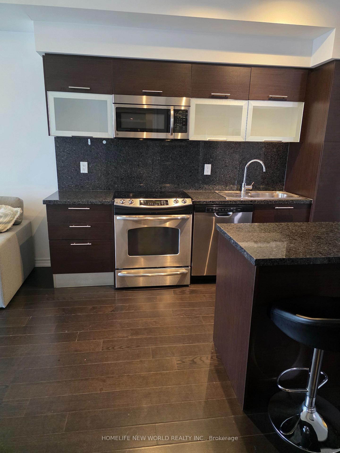 Photo 5 of Unit 3313, 386 Yonge Street, Toronto, Bay Street Corridor — HOMEH