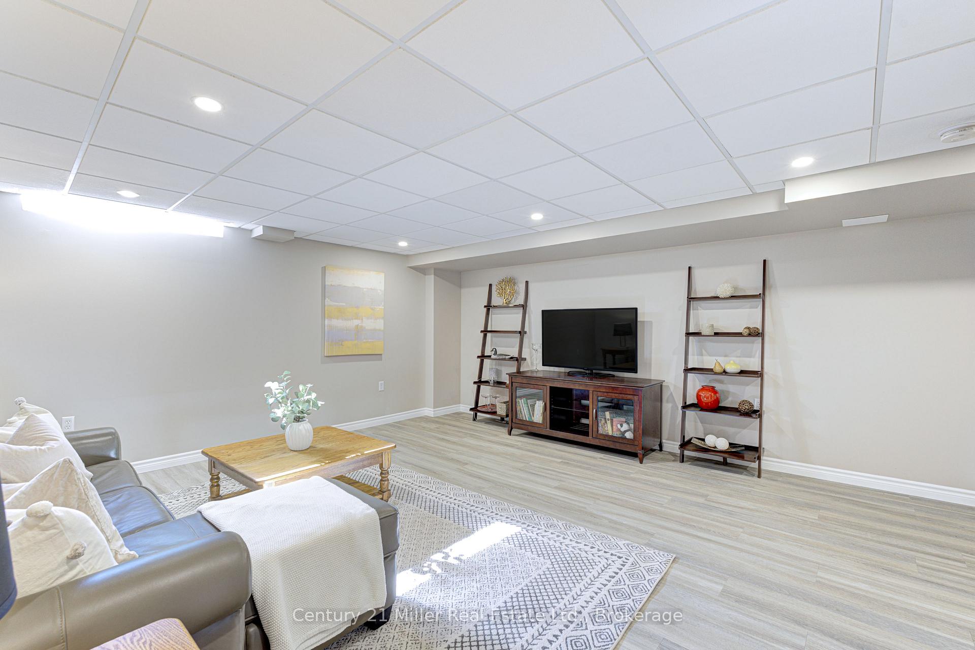 Photo 25 of Unit 79, 2243 Turnberry Road, Burlington, Rose — HOMEH