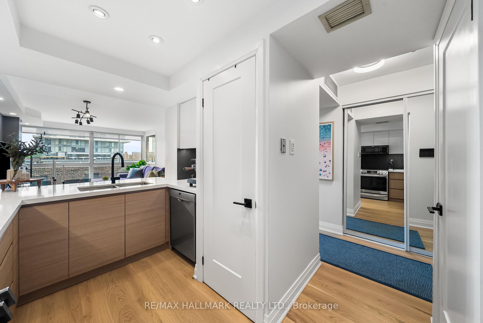 Photo 10 of Unit 506, 7 Broadway Avenue, Toronto, Mount Pleasant West — HOMEH