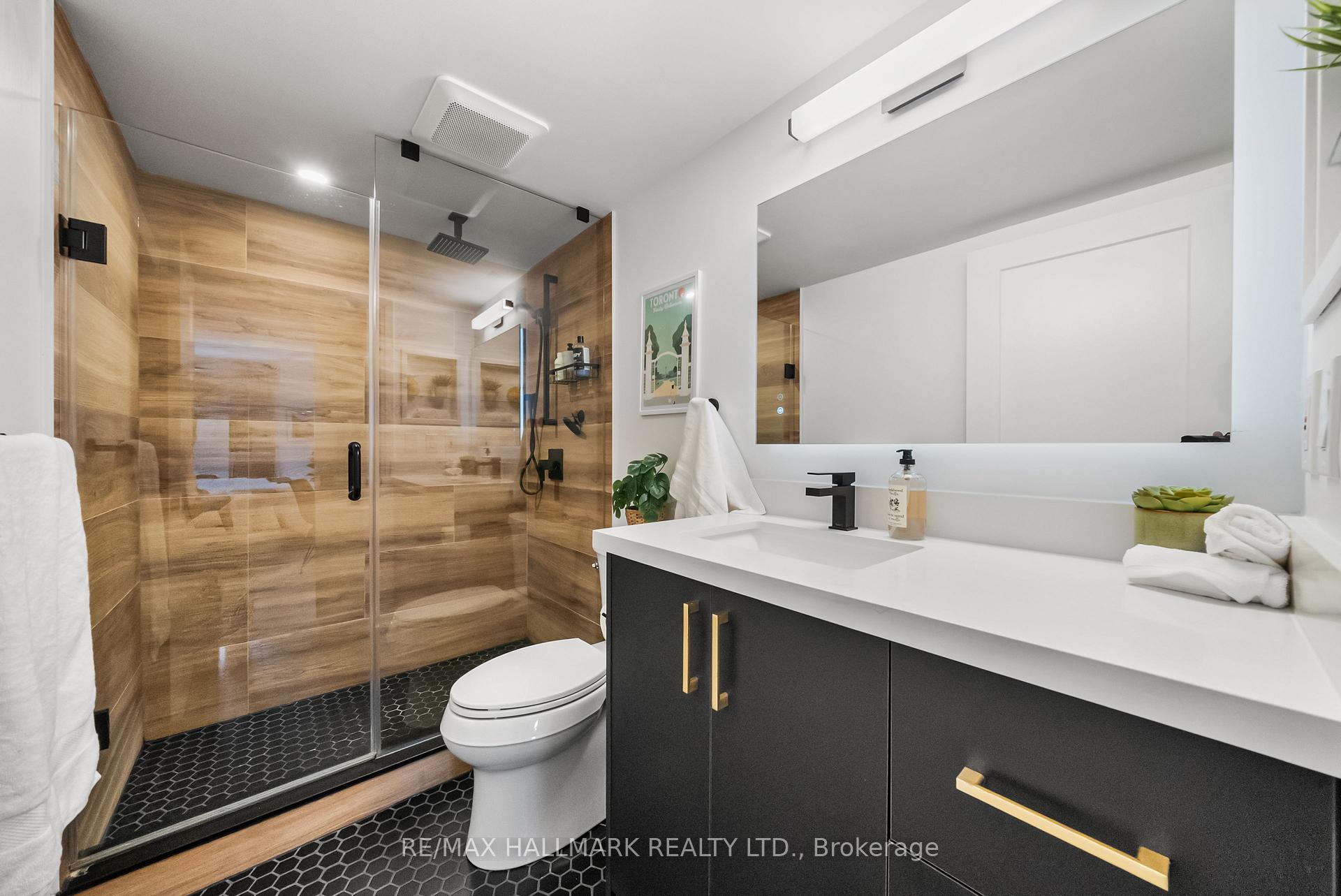 Photo 16 of Unit 506, 7 Broadway Avenue, Toronto, Mount Pleasant West — HOMEH
