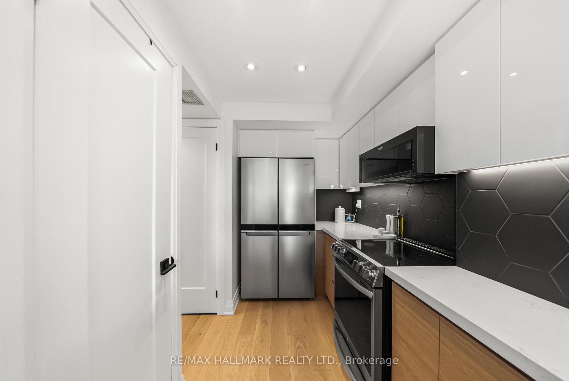 Photo 9 of Unit 506, 7 Broadway Avenue, Toronto, Mount Pleasant West — HOMEH
