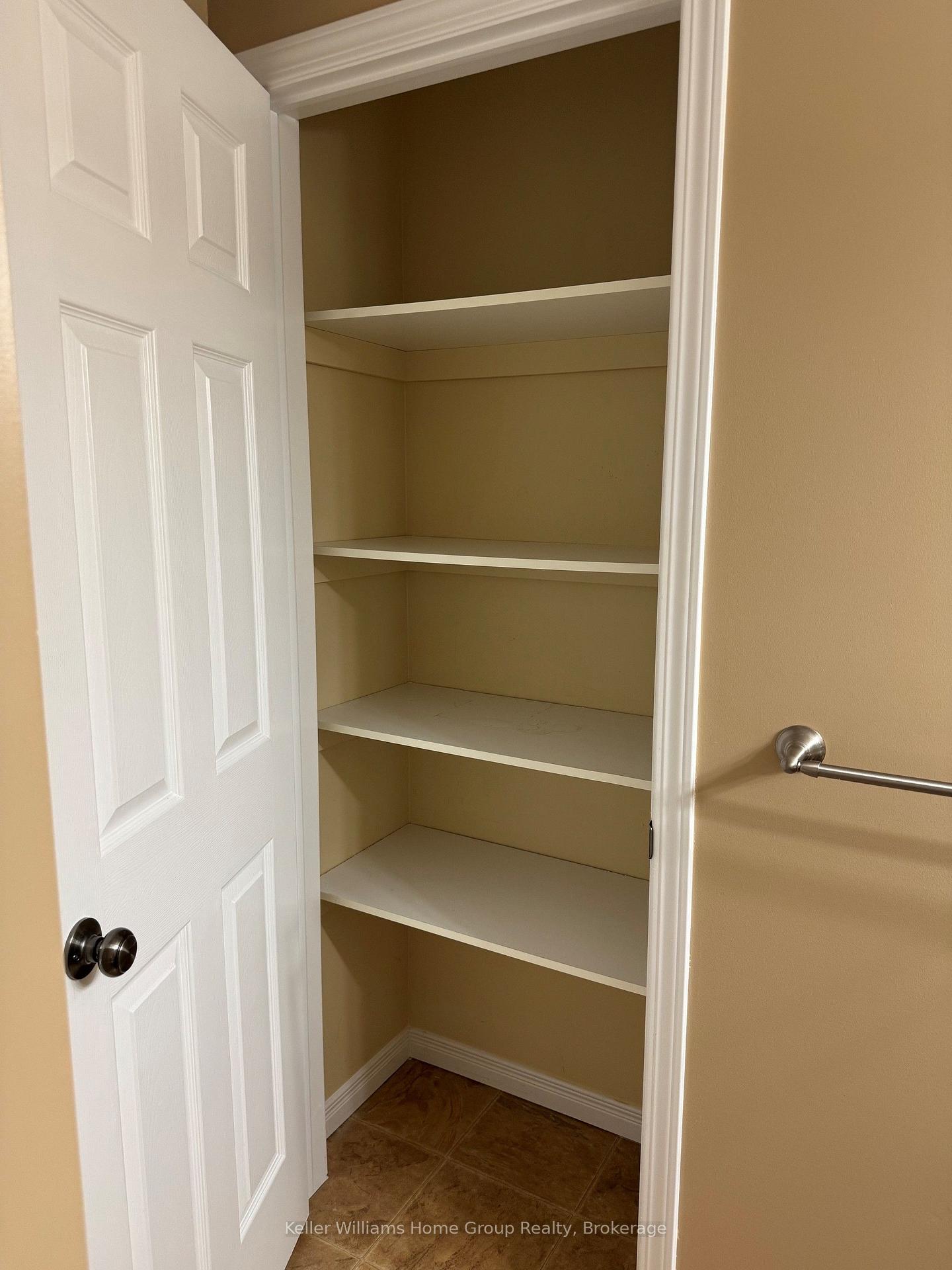 Photo 11 of Unit 26, 35 Mountford Drive, Guelph, Grange Road — HOMEH