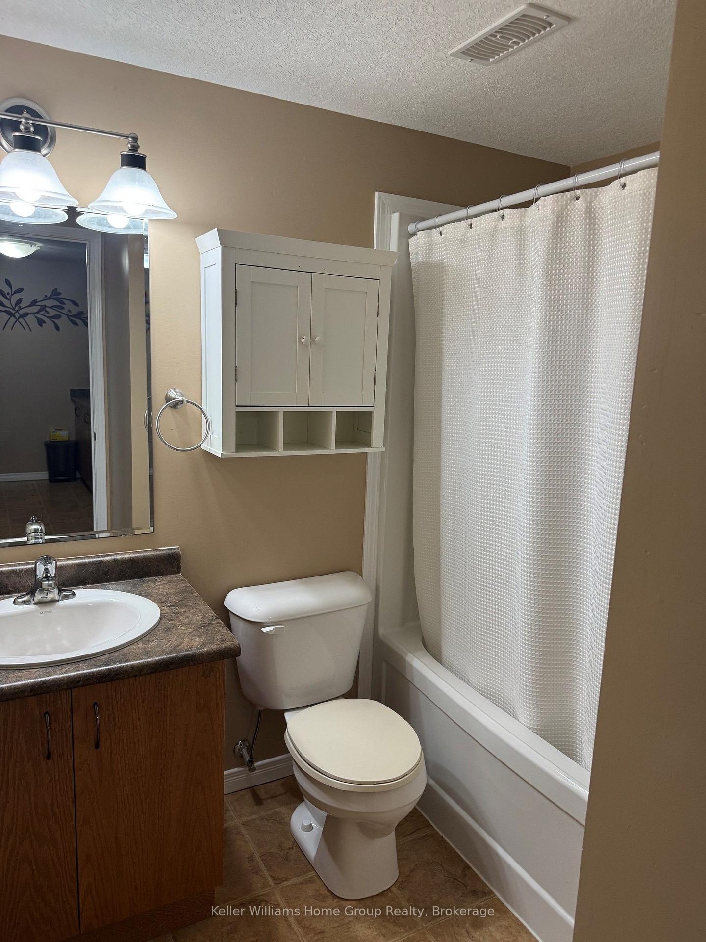 Photo 10 of Unit 26, 35 Mountford Drive, Guelph, Grange Road — HOMEH