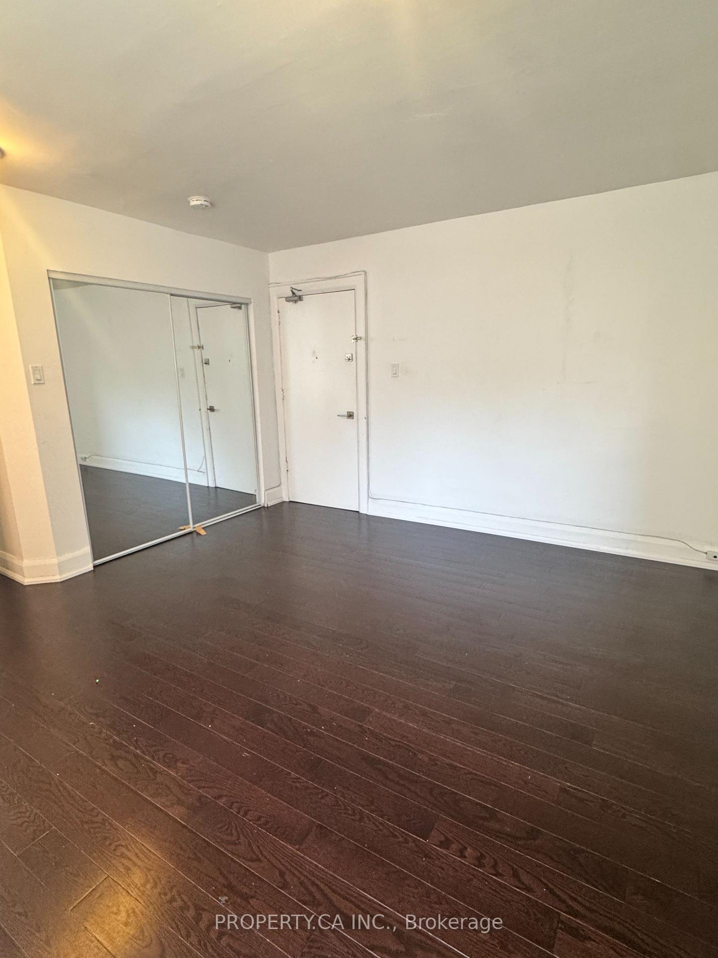 Photo 4 of Unit 20, 849 Broadview Avenue E, Toronto, Danforth — HOMEH