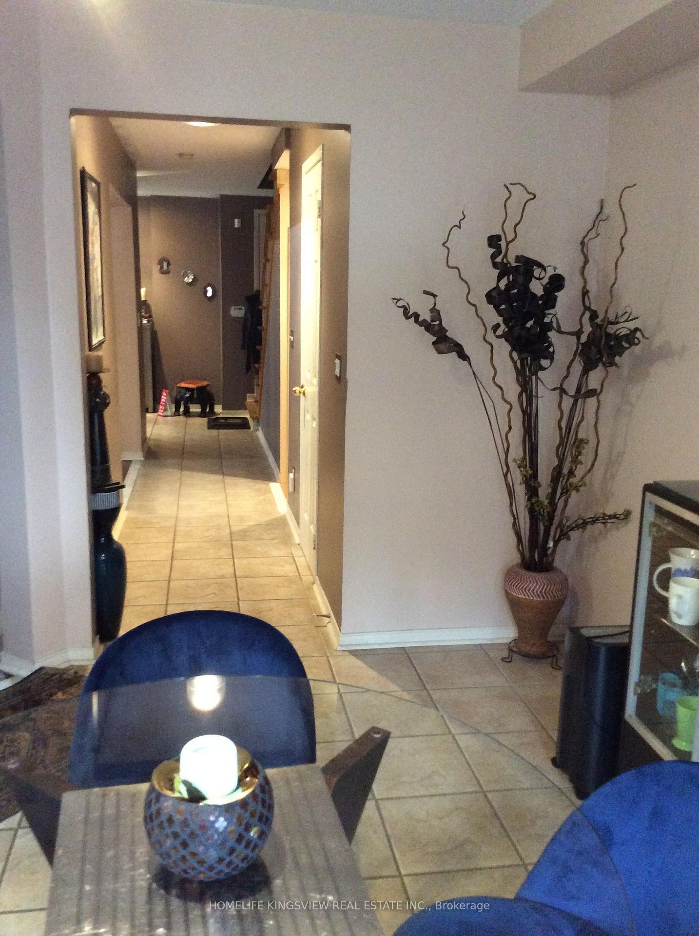Photo 8 of 30 Condotti Drive, Vaughan, West Woodbridge — HOMEH