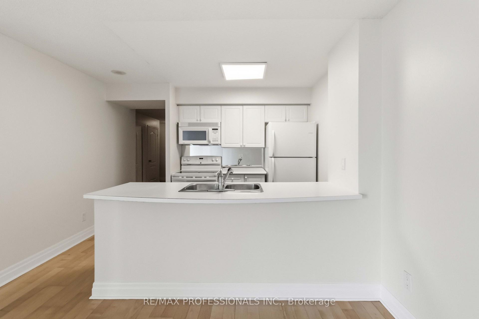 Photo 24 of Unit 607, 2121 Lake Shore Boulevard W, Etobicoke, Mimico — HOMEH
