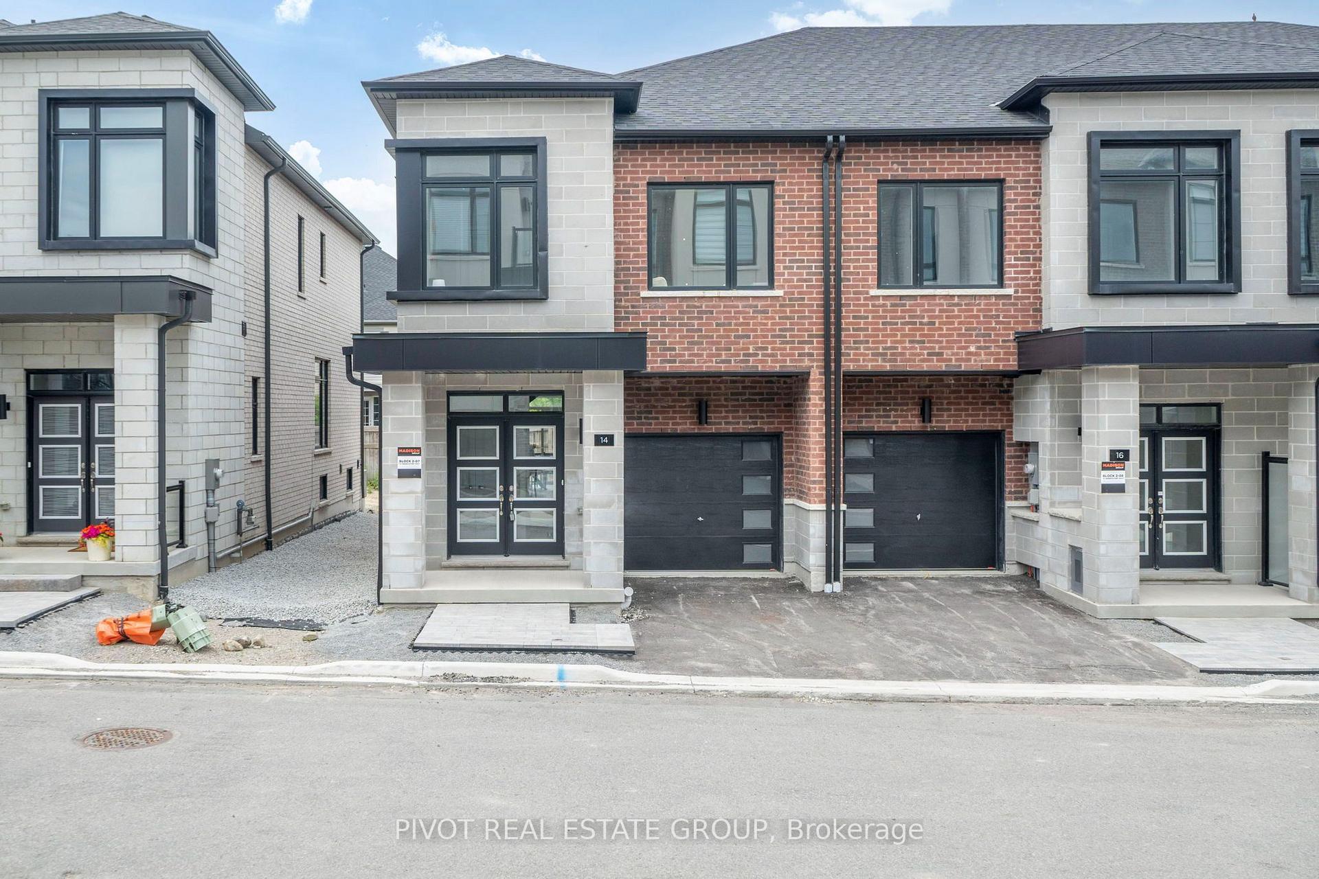Photo 3 of 14 Observatory Way, Whitby, Brooklin — HOMEH