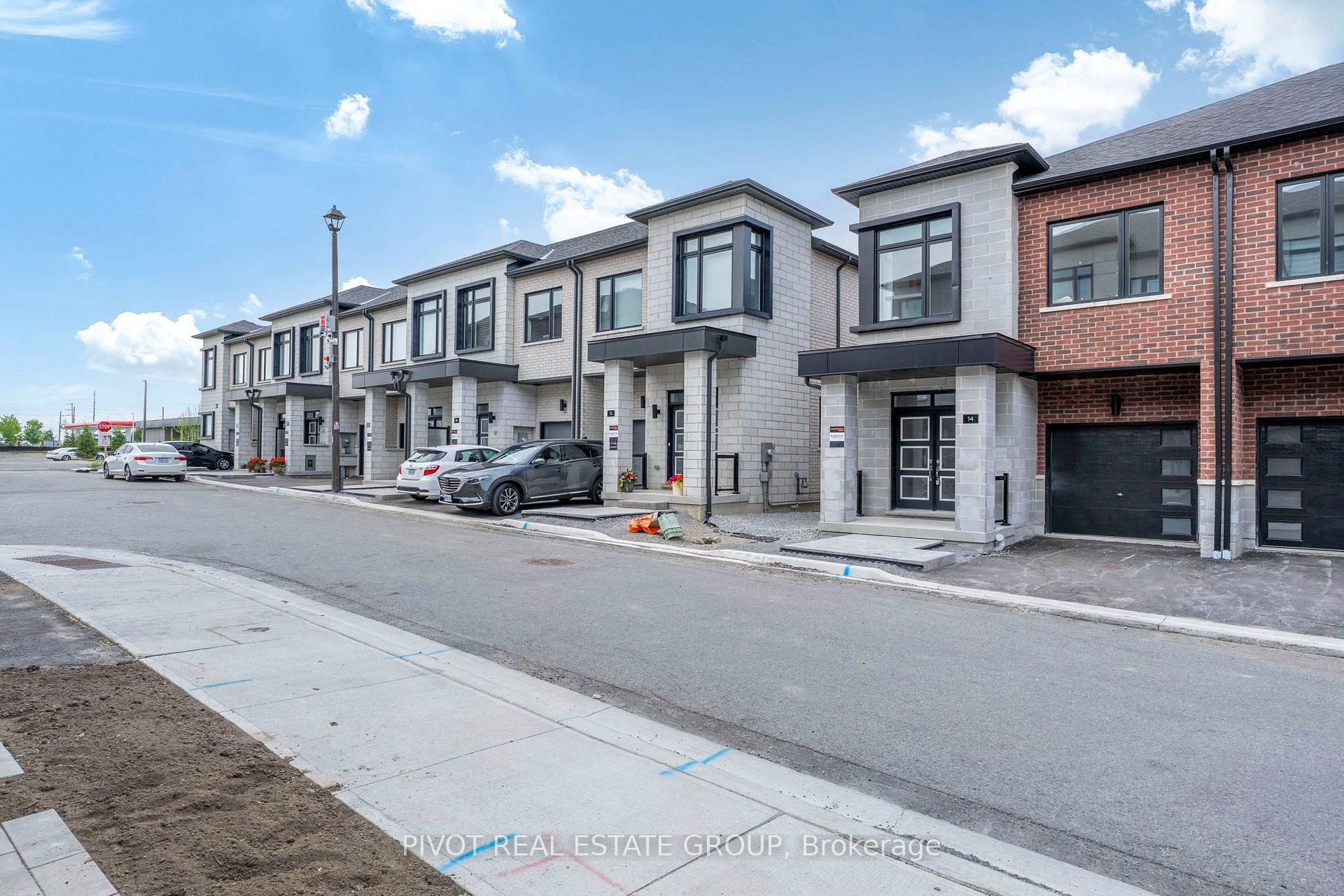 Photo 4 of 14 Observatory Way, Whitby, Brooklin — HOMEH