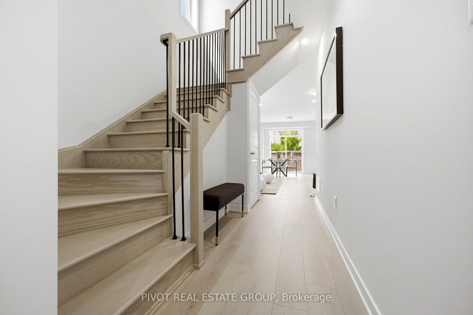Photo 9 of 14 Observatory Way, Whitby, Brooklin — HOMEH