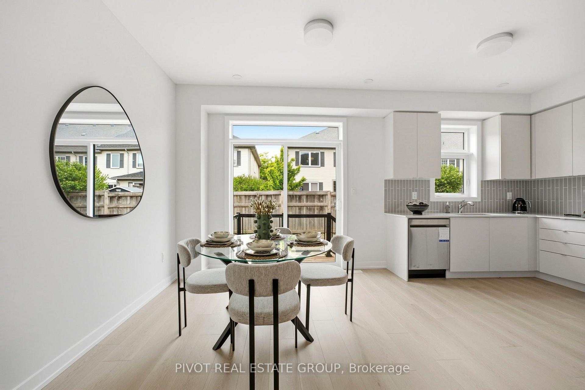 Photo 15 of 14 Observatory Way, Whitby, Brooklin — HOMEH