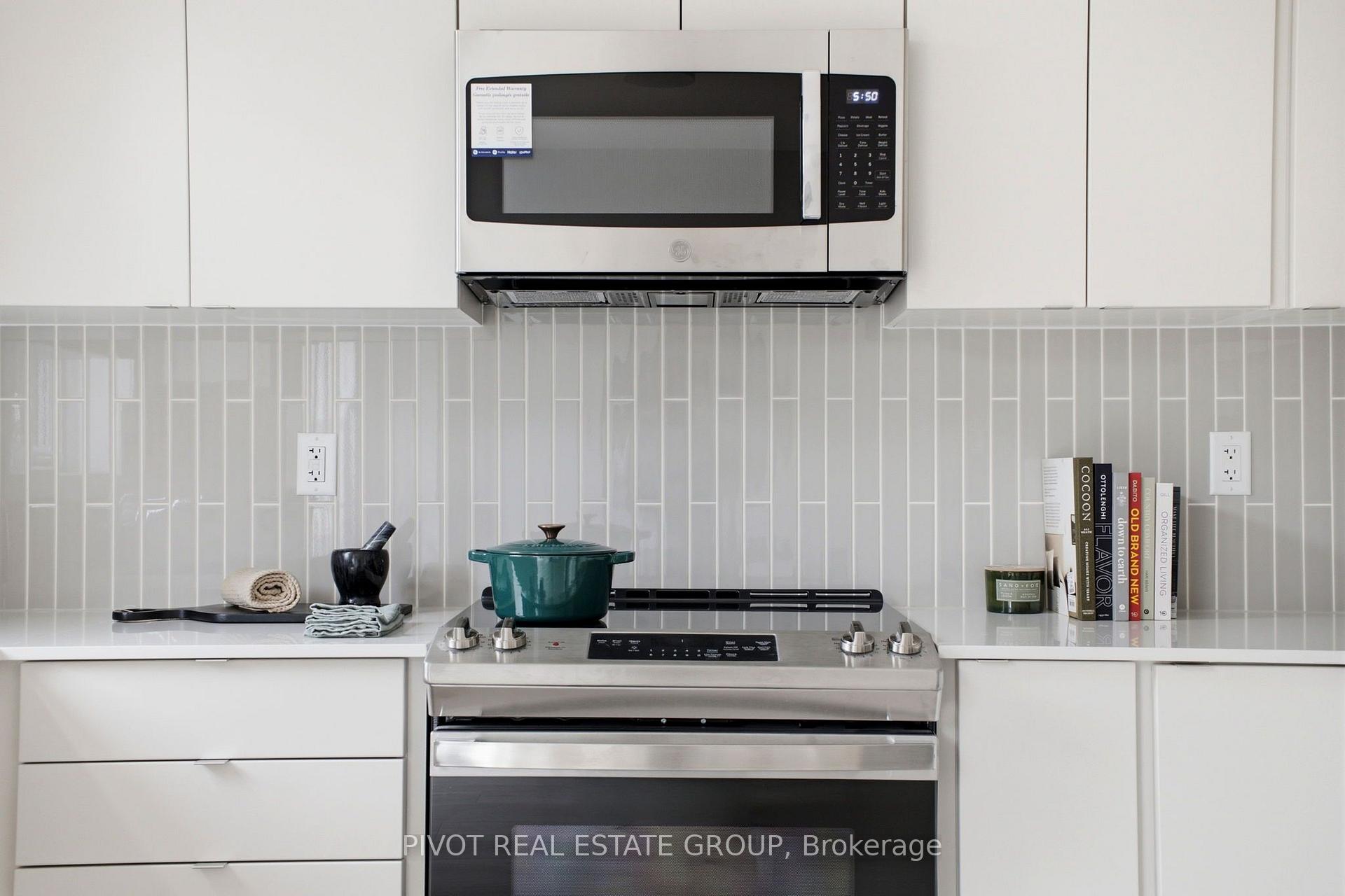 Photo 21 of 14 Observatory Way, Whitby, Brooklin — HOMEH