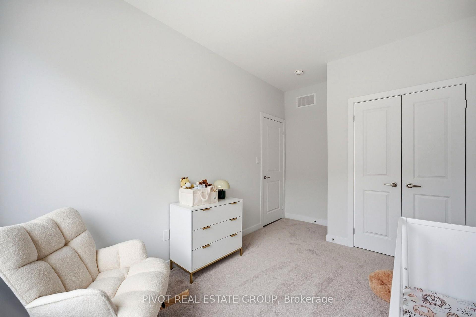 Photo 32 of 14 Observatory Way, Whitby, Brooklin — HOMEH