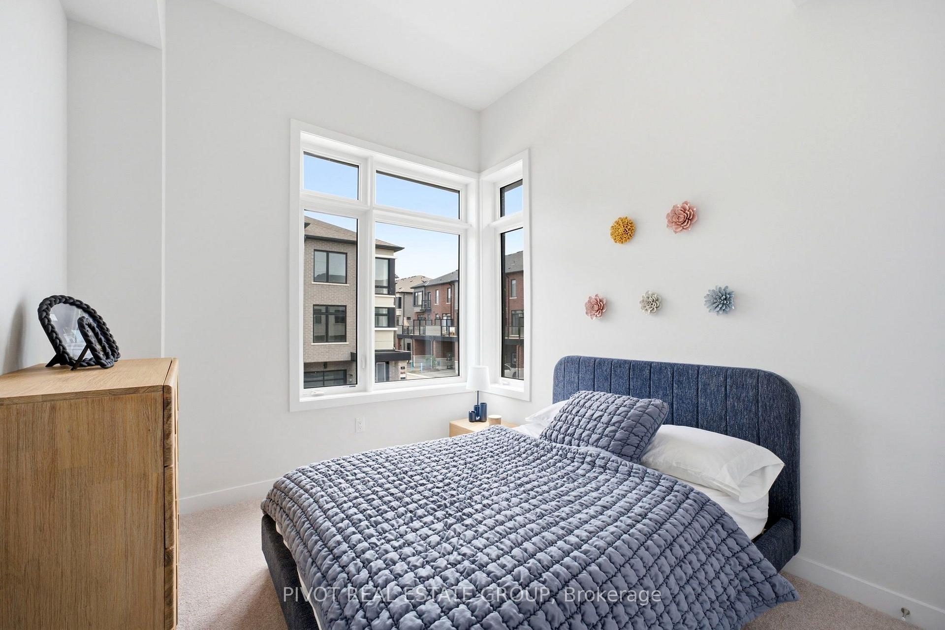 Photo 33 of 14 Observatory Way, Whitby, Brooklin — HOMEH