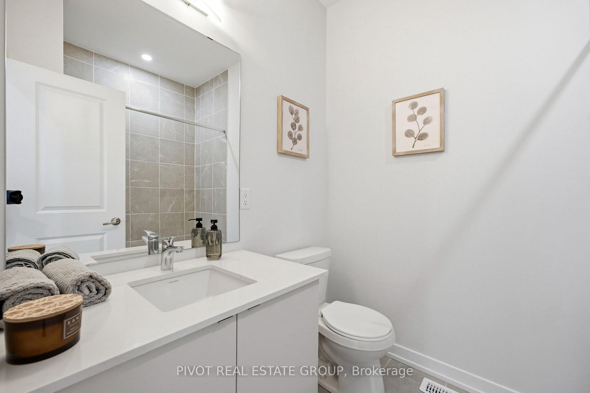Photo 35 of 14 Observatory Way, Whitby, Brooklin — HOMEH