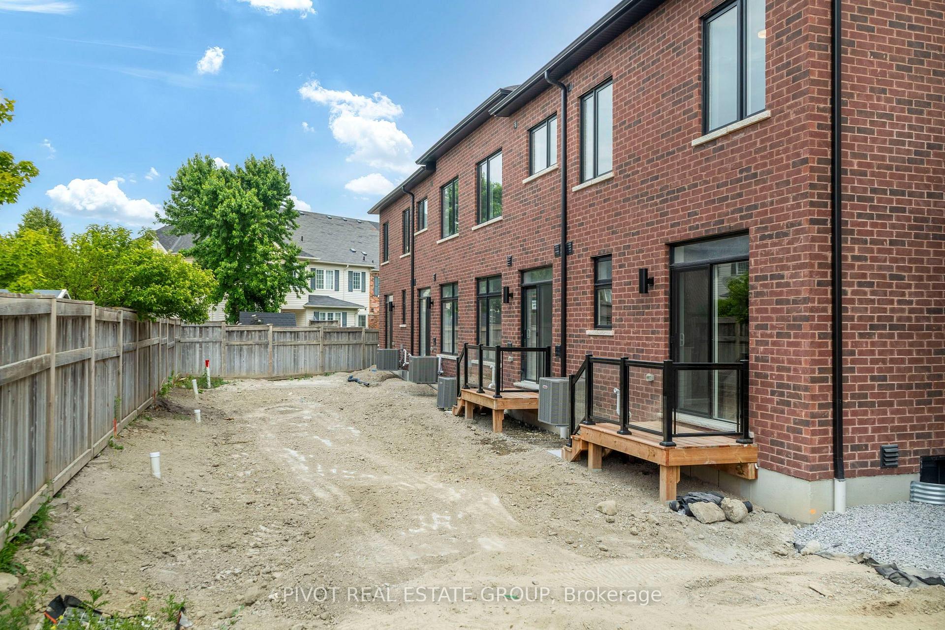 Photo 37 of 14 Observatory Way, Whitby, Brooklin — HOMEH