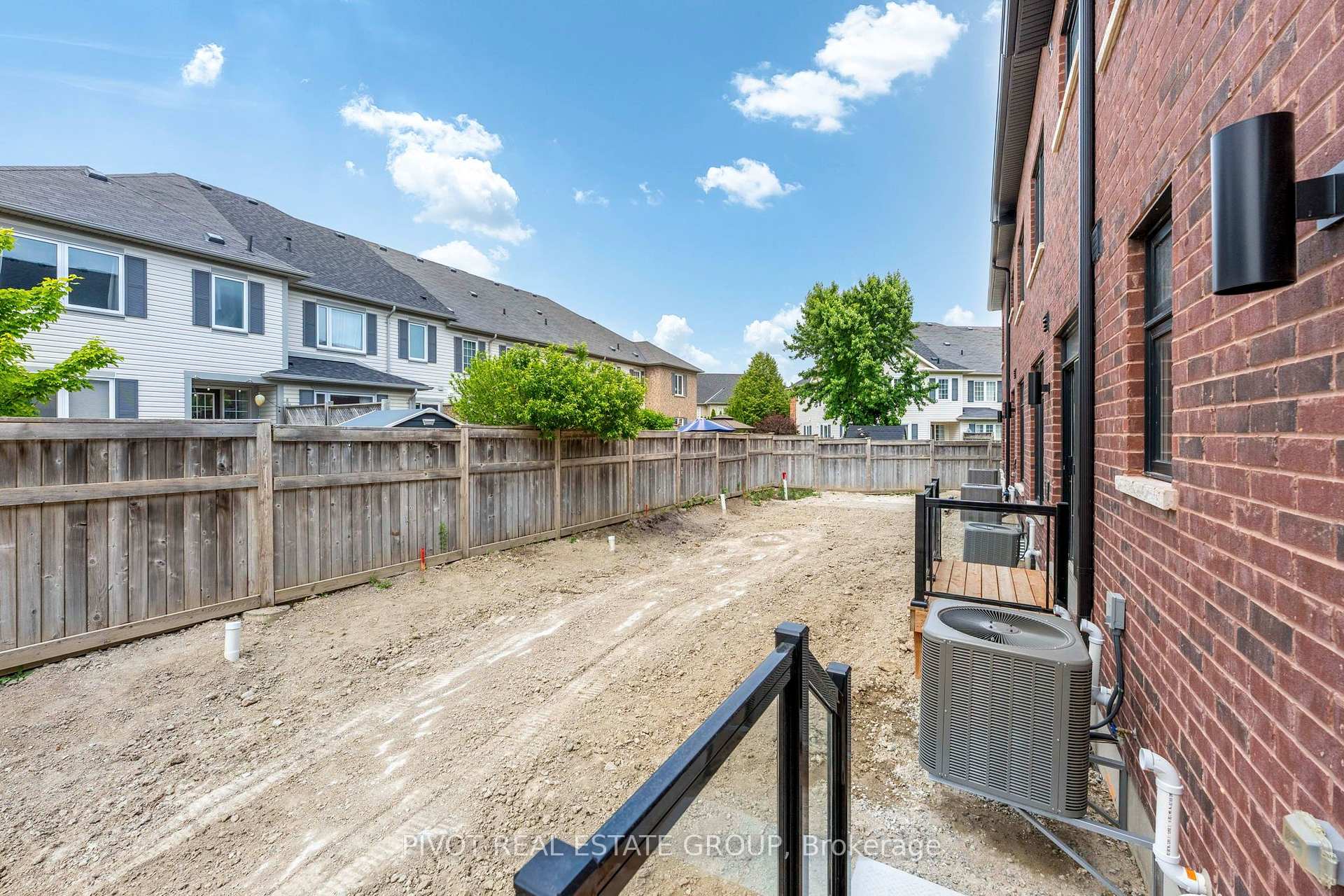 Photo 39 of 14 Observatory Way, Whitby, Brooklin — HOMEH