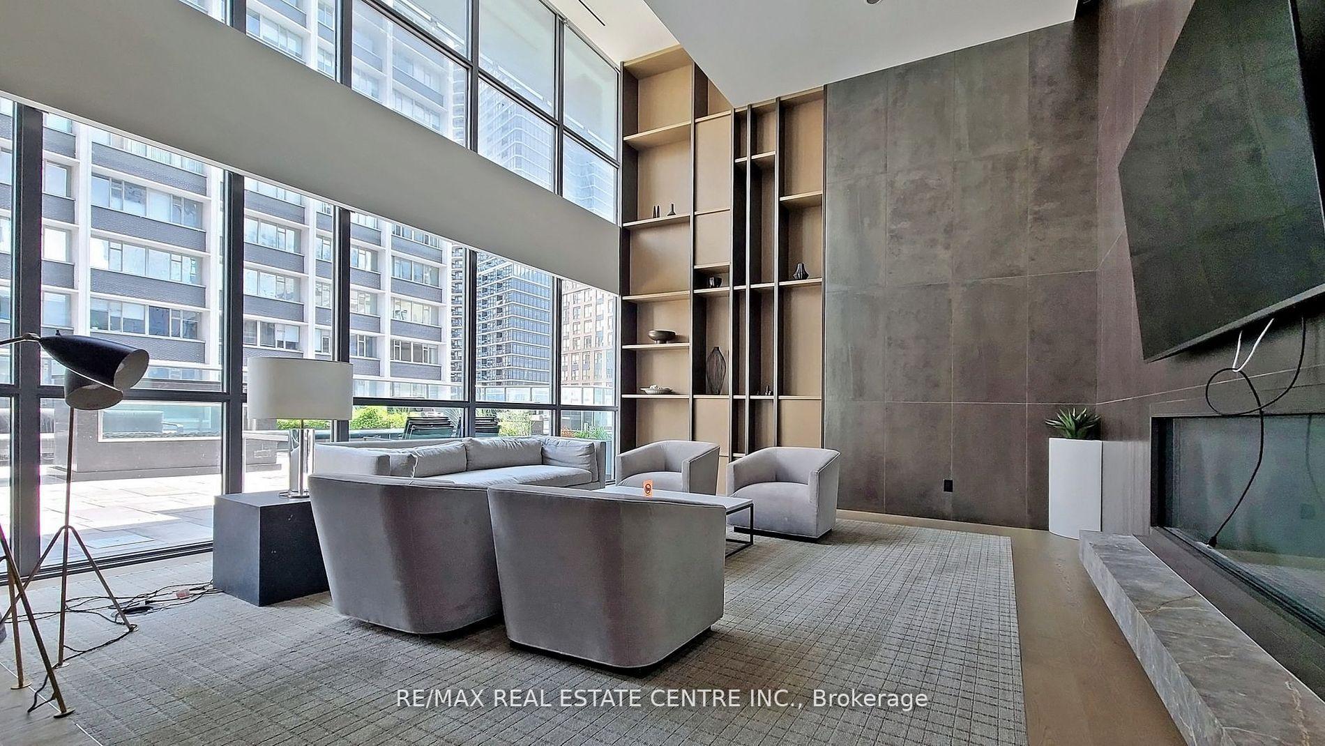 Photo 5 of Unit 2605, 7 Grenville Street, Toronto, Bay Street Corridor — HOMEH