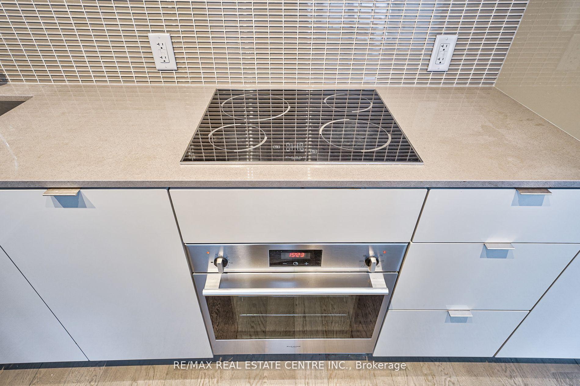 Photo 14 of Unit 2605, 7 Grenville Street, Toronto, Bay Street Corridor — HOMEH