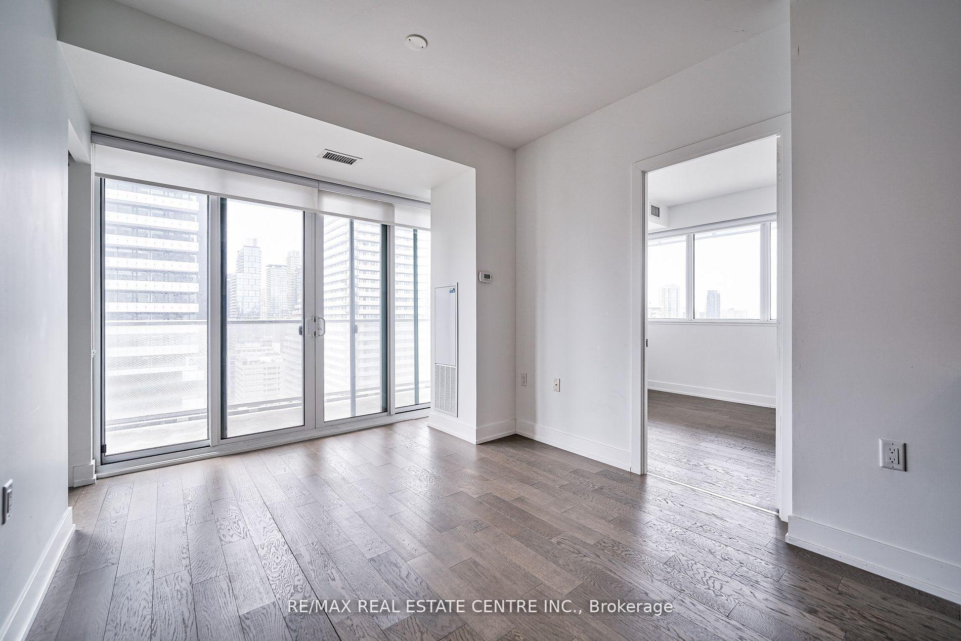 Photo 16 of Unit 2605, 7 Grenville Street, Toronto, Bay Street Corridor — HOMEH