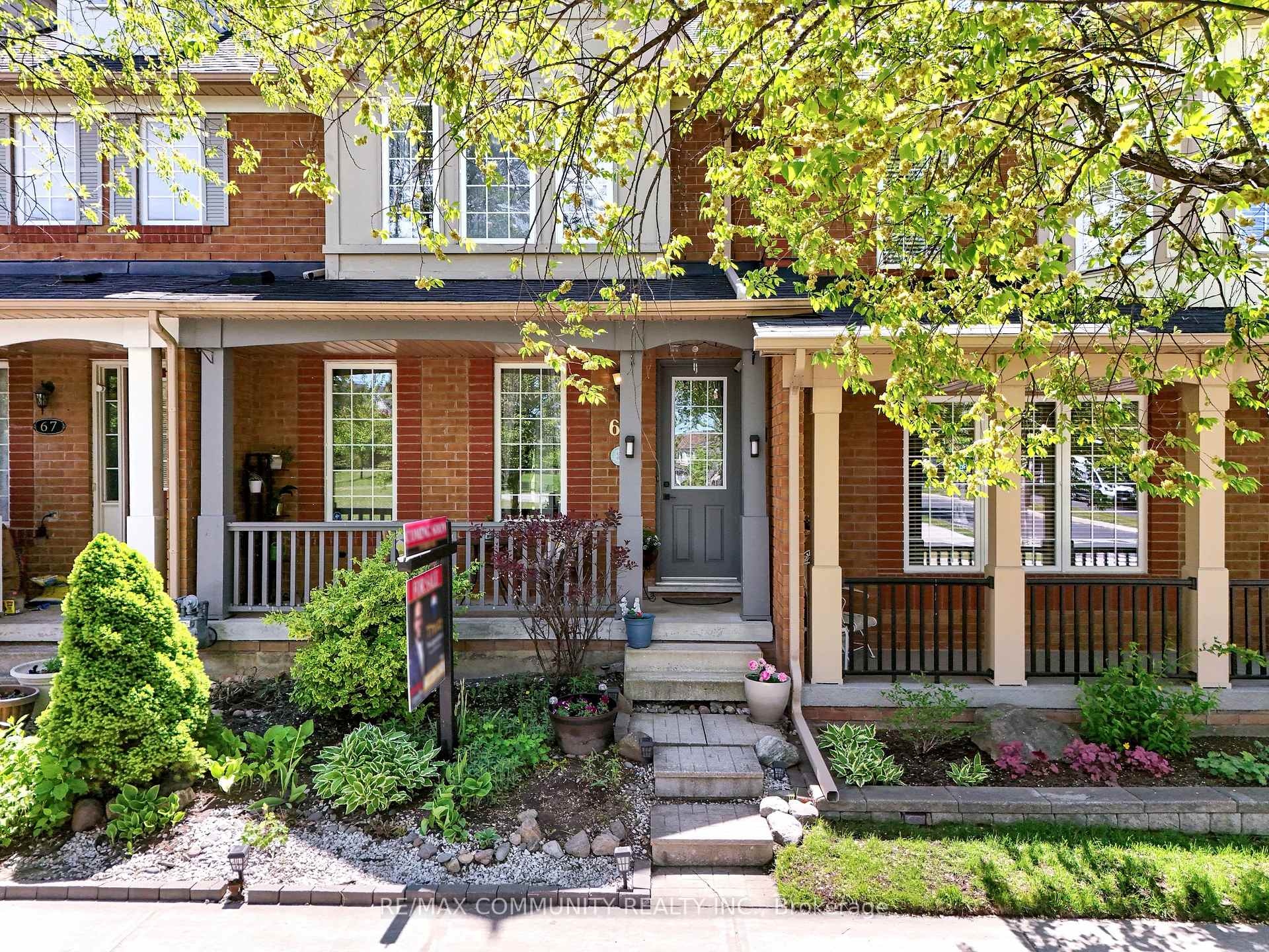 Photo 2 of 65 White's Hill Avenue, Markham, Cornell — HOMEH