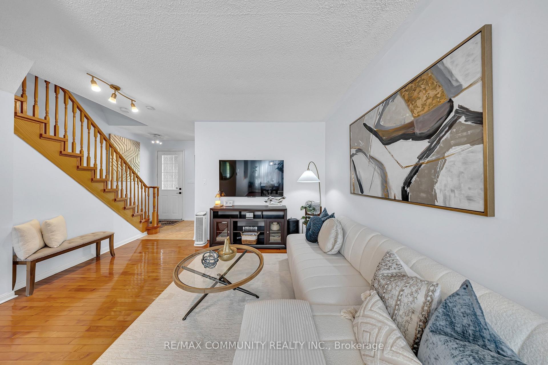 Photo 9 of 65 White's Hill Avenue, Markham, Cornell — HOMEH