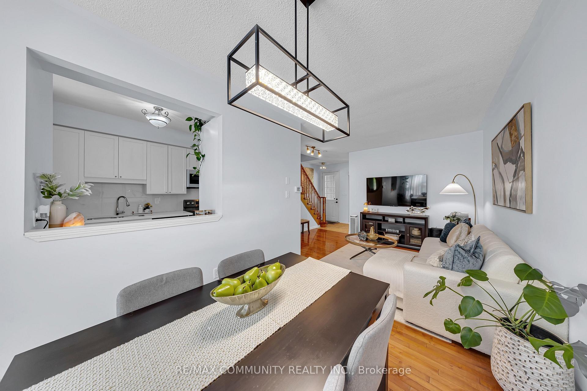 Photo 15 of 65 White's Hill Avenue, Markham, Cornell — HOMEH