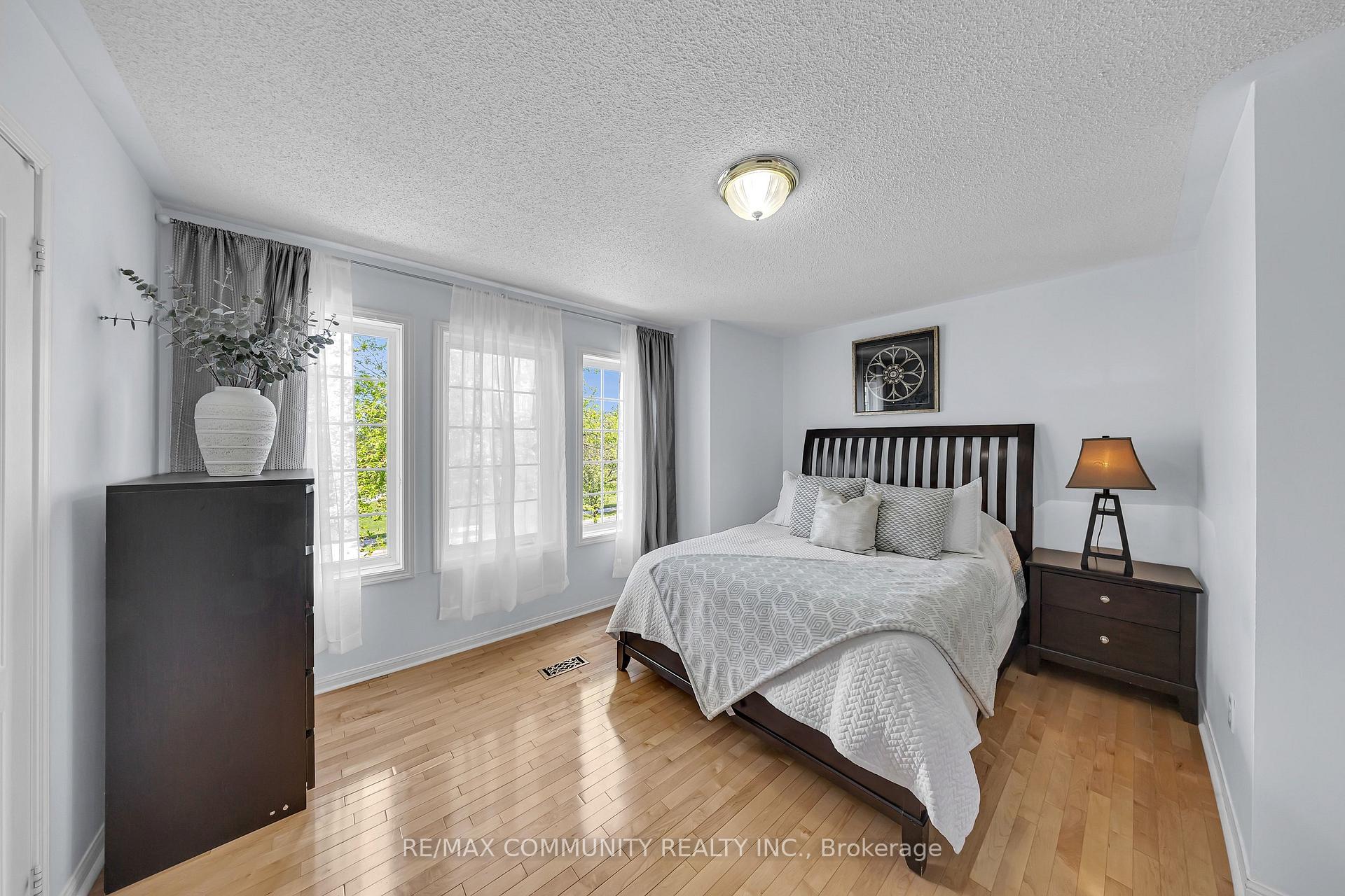 Photo 20 of 65 White's Hill Avenue, Markham, Cornell — HOMEH
