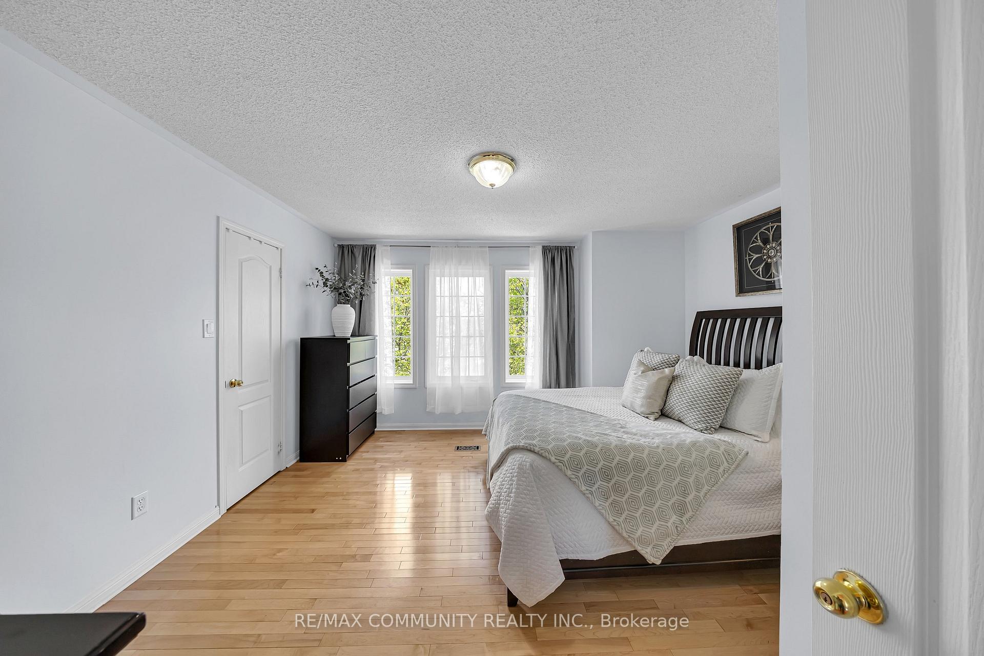 Photo 21 of 65 White's Hill Avenue, Markham, Cornell — HOMEH