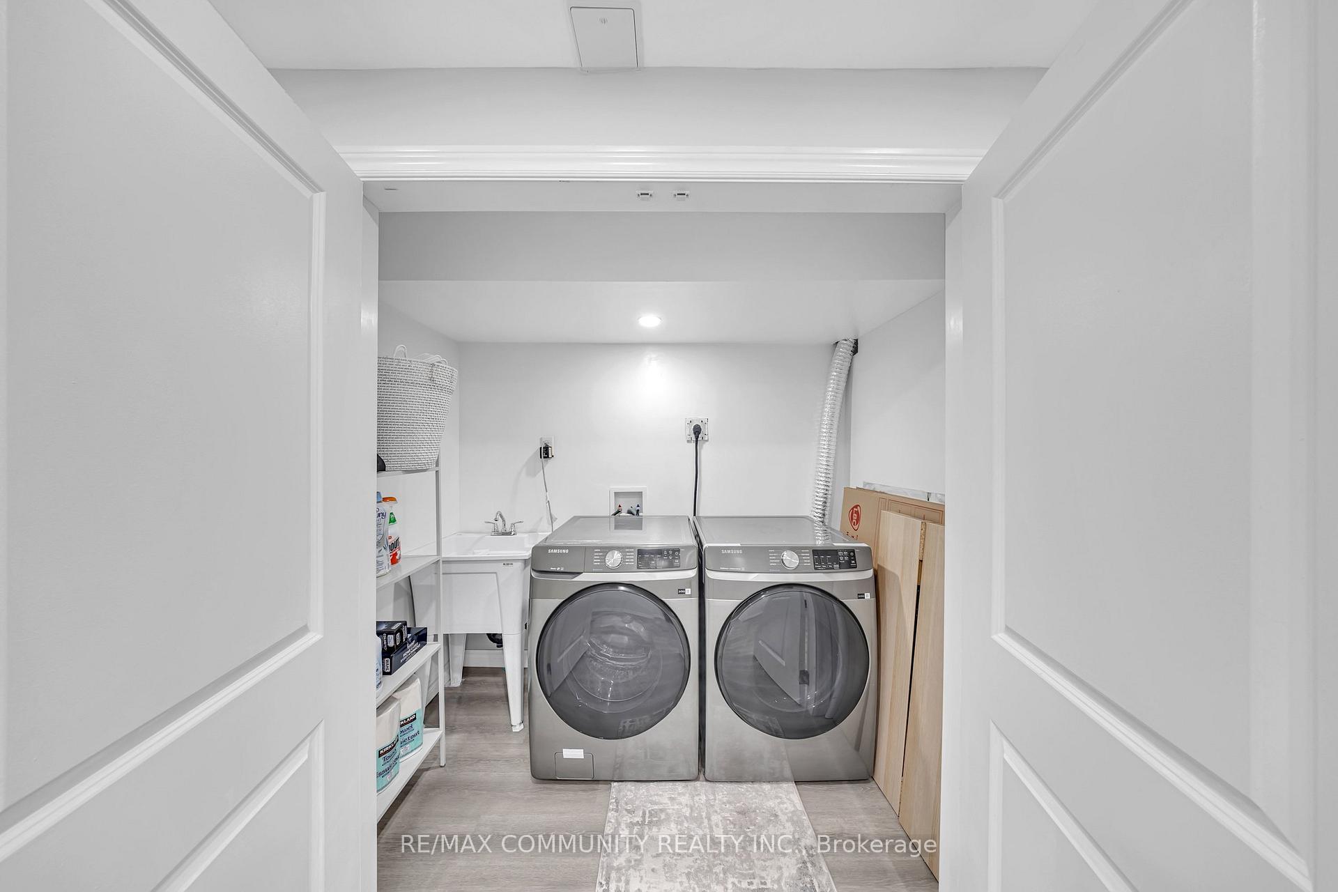 Photo 37 of 65 White's Hill Avenue, Markham, Cornell — HOMEH