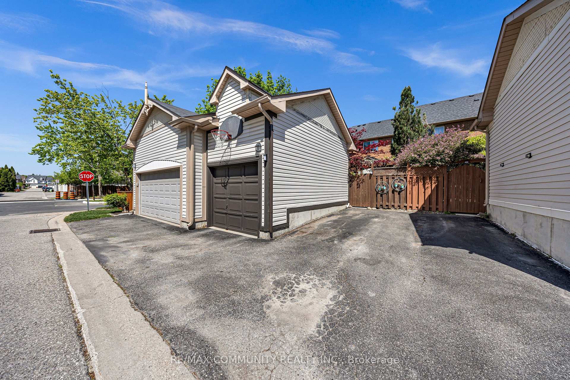 Photo 41 of 65 White's Hill Avenue, Markham, Cornell — HOMEH