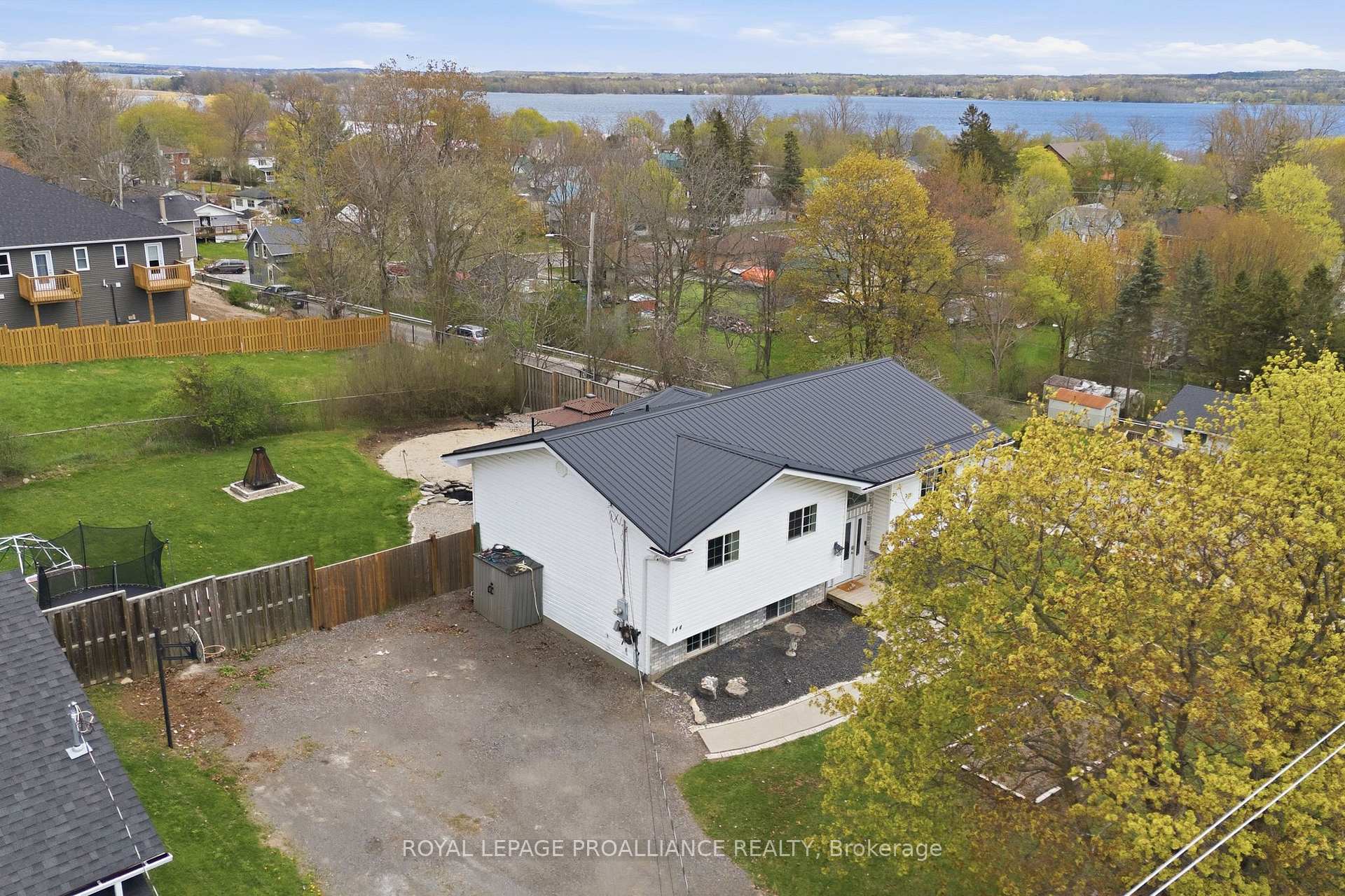 Photo 2 of 144 Centre Street, Deseronto, Deseronto (Town) — HOMEH